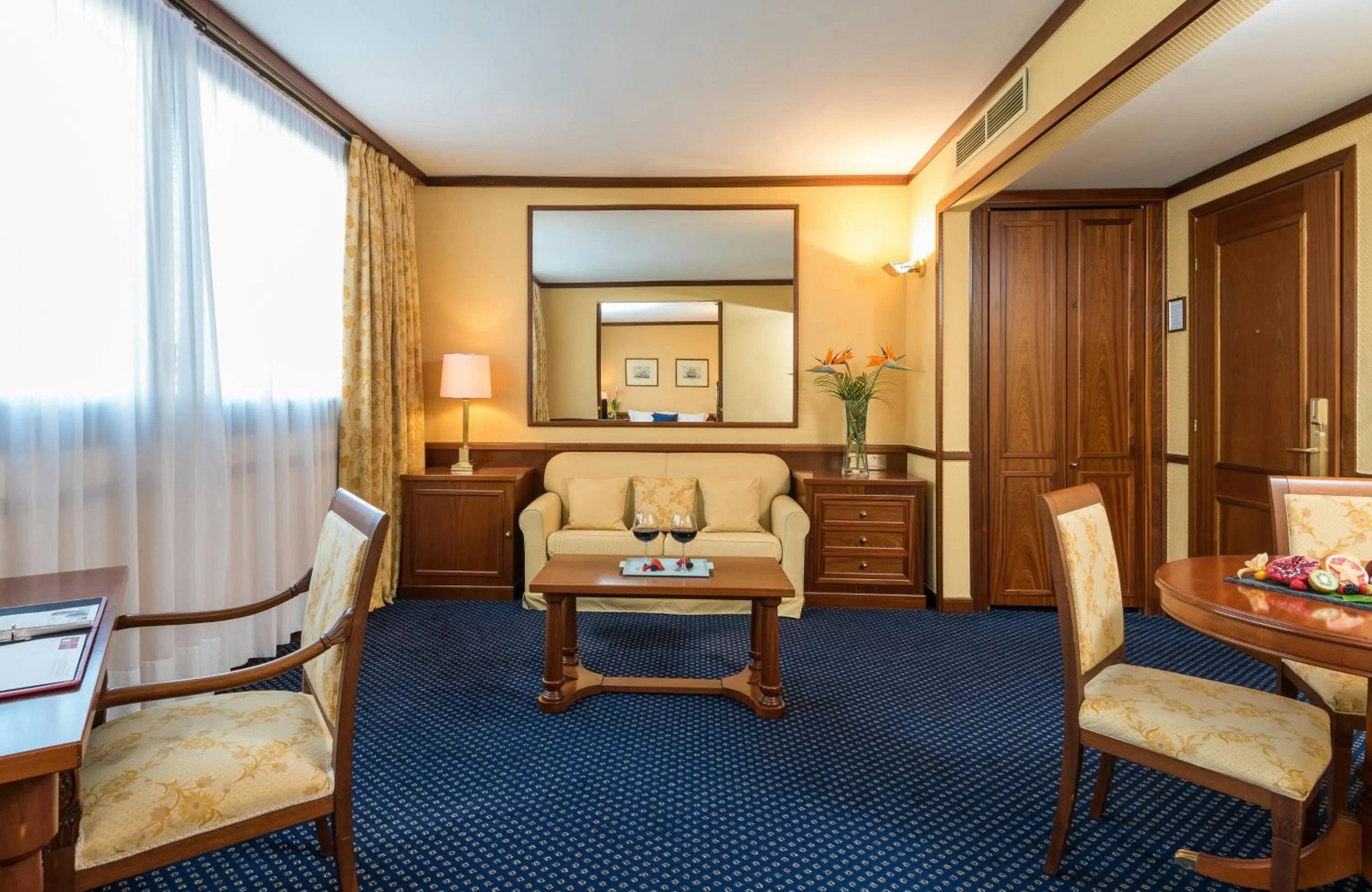 Photo of the whole room in Leonardo Hotel Milan City Center