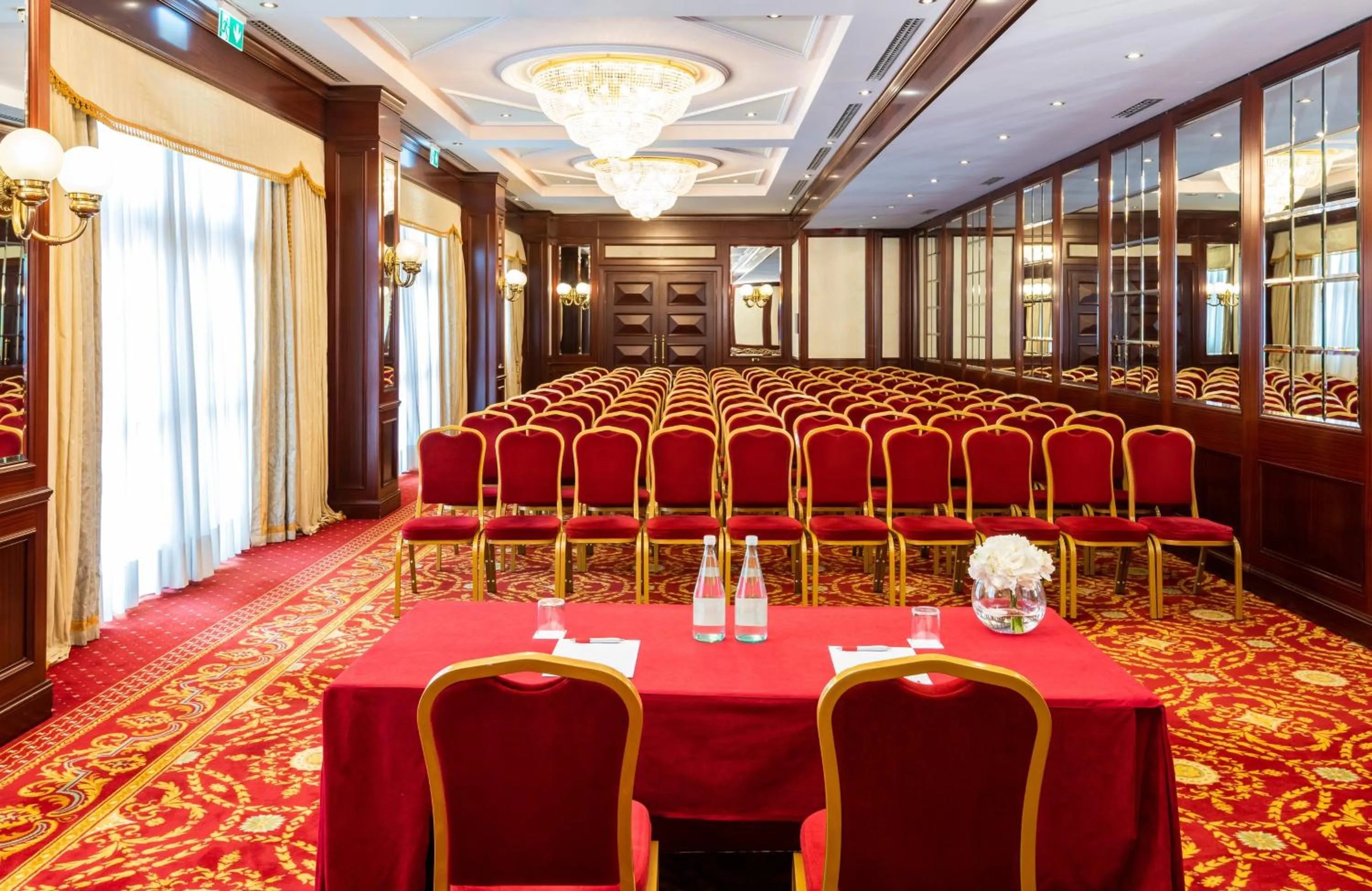 Meeting/conference room in Leonardo Hotel Milan City Center