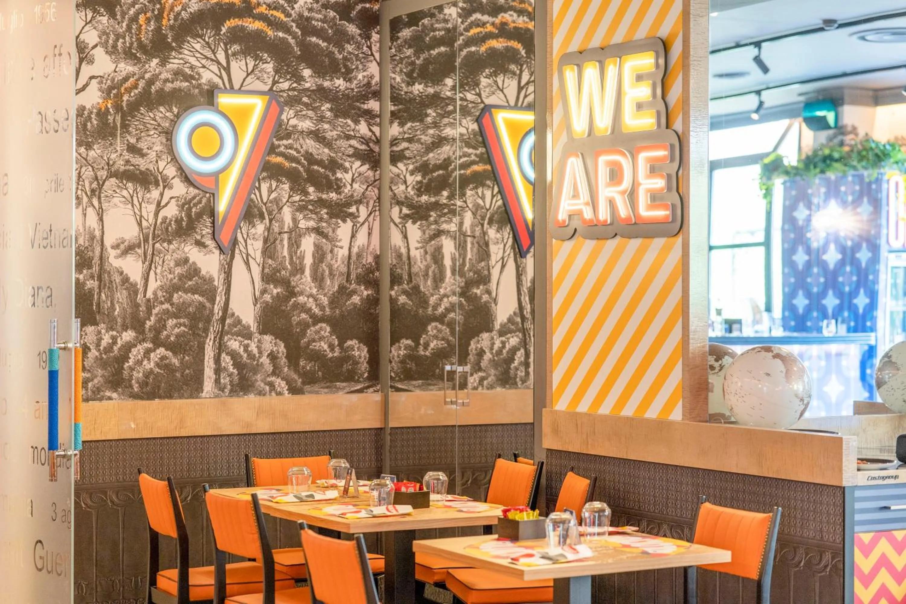 Restaurant/places to eat in Leonardo Hotel Milan City Center