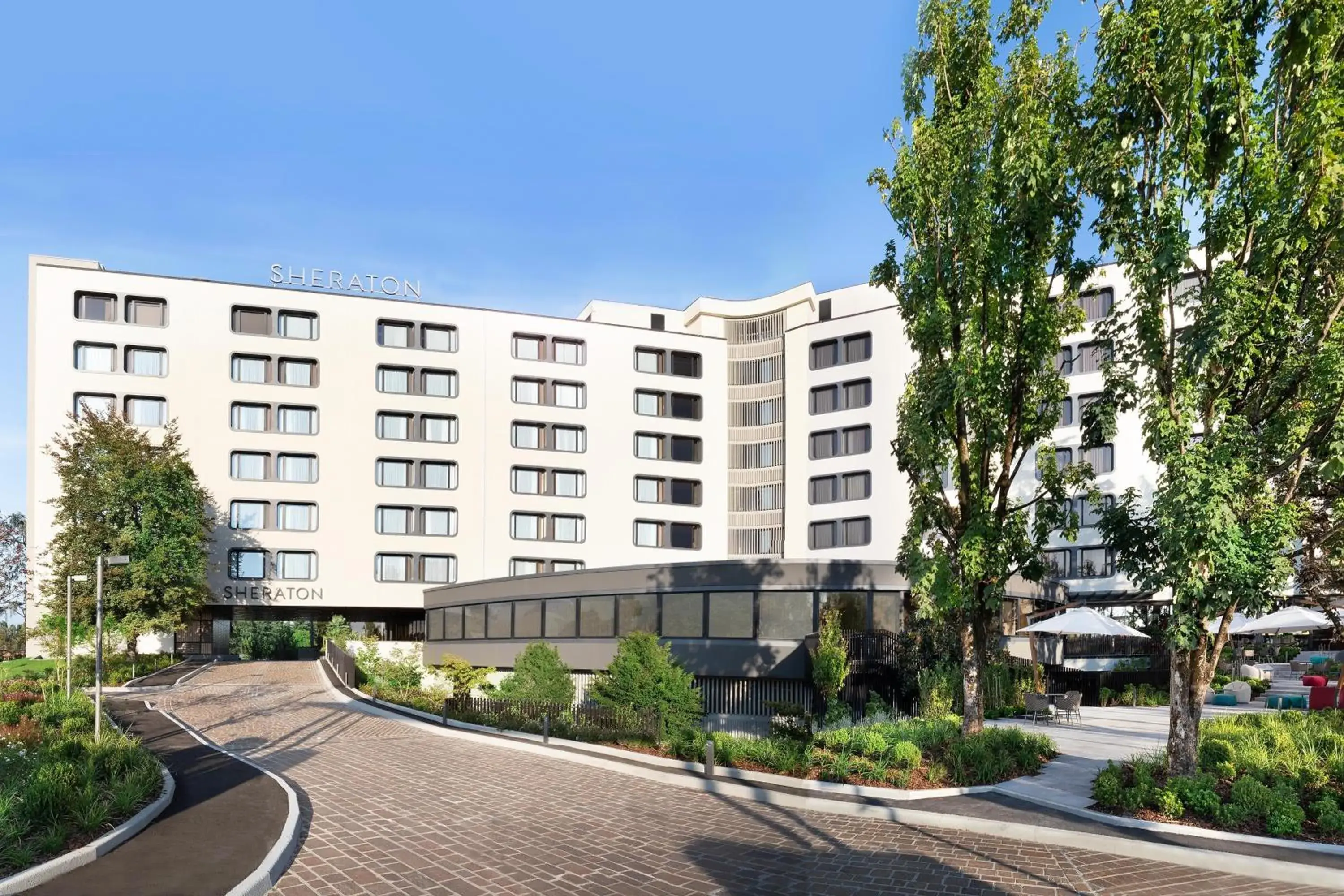 Property building in Sheraton Milan San Siro Property building in Sheraton Milan San Siro