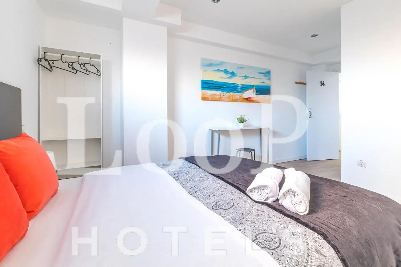 Bed in LooP America Bed in LooP America