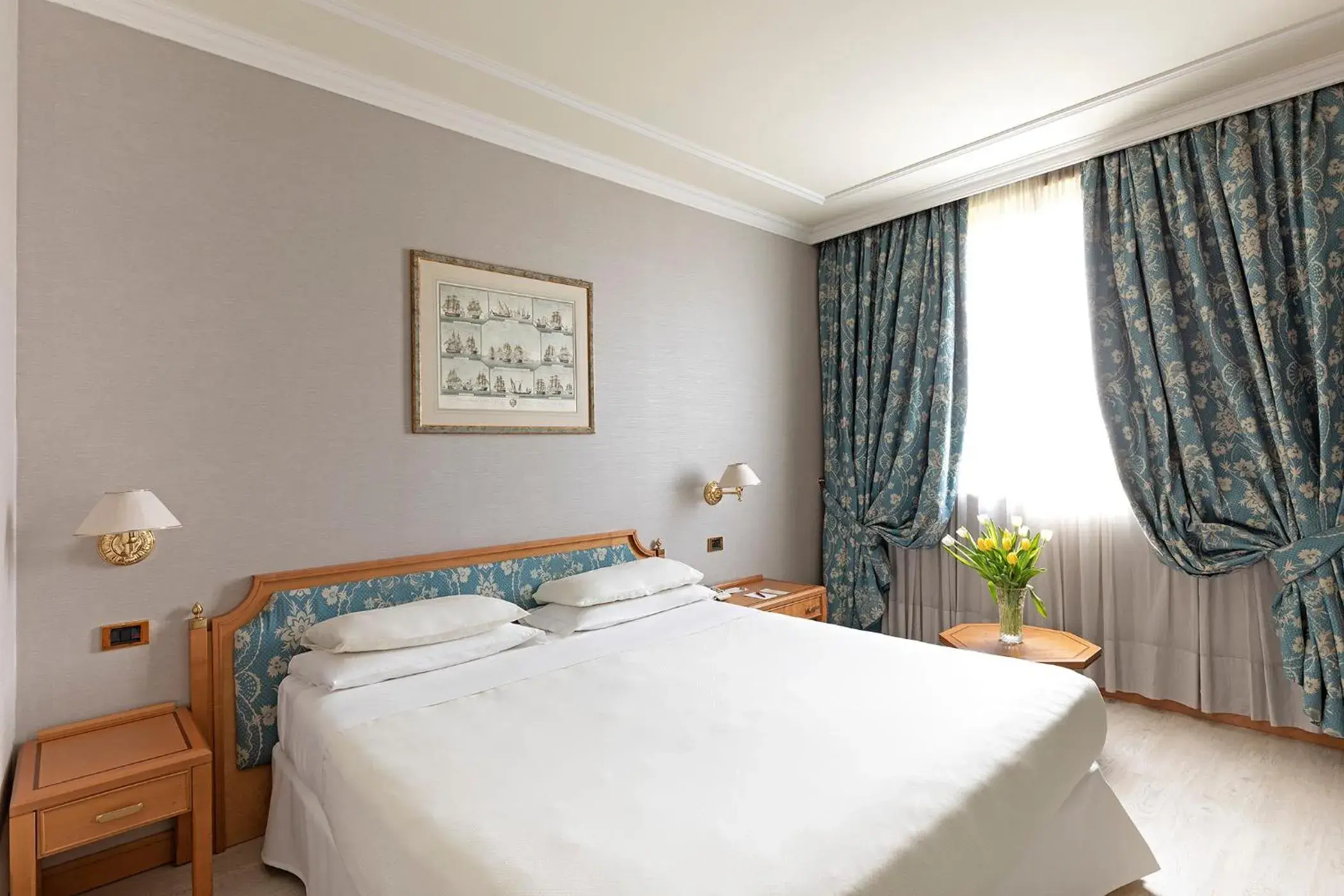 View (from property/room), Bed in Royal Garden Assago Milano View (from property/room), Bed in Royal Garden Assago Milano