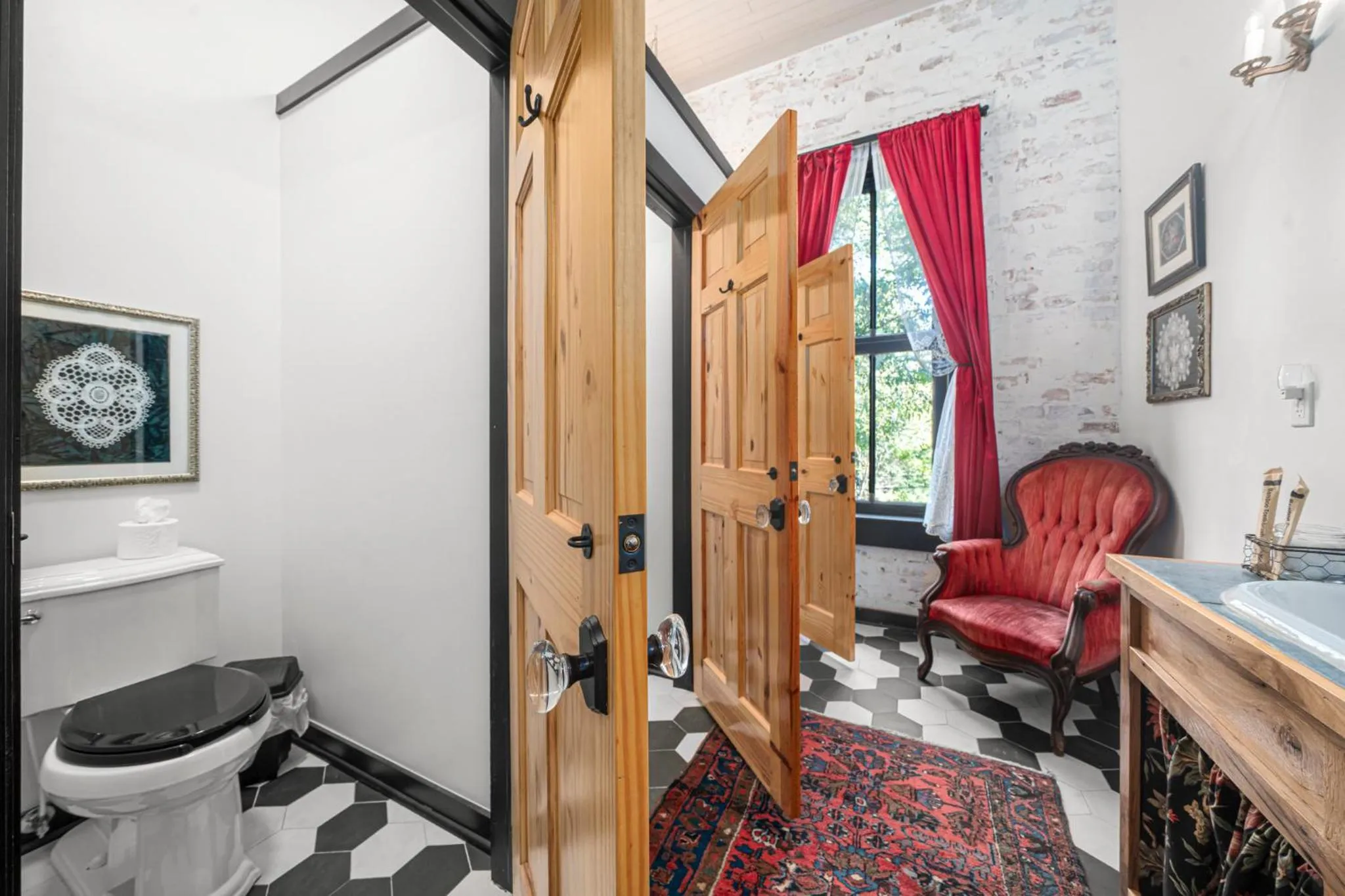 Bathroom in Beard and Lady Inn