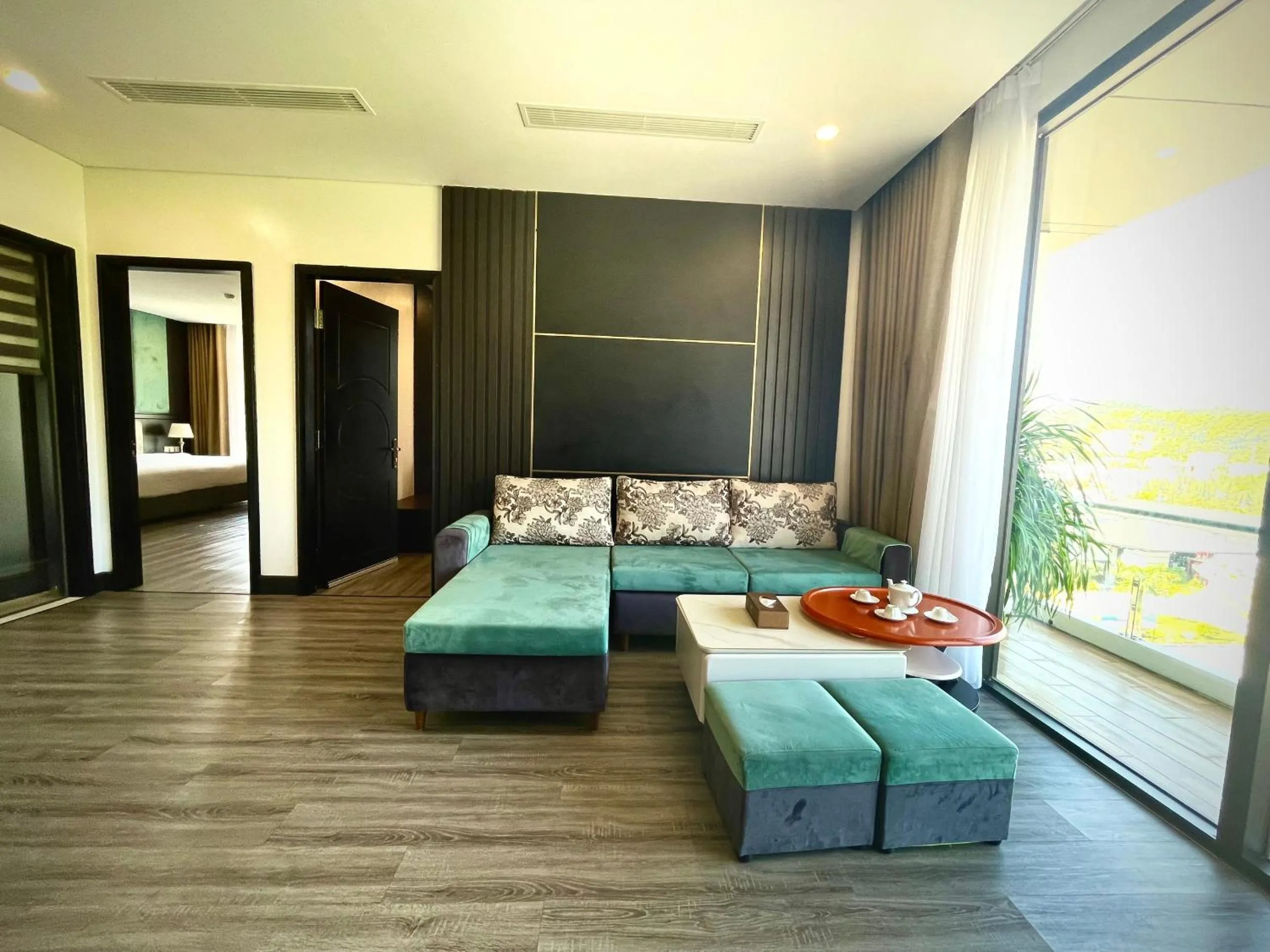 Living room in DIAMOND HOTEL VÂN ĐỒN