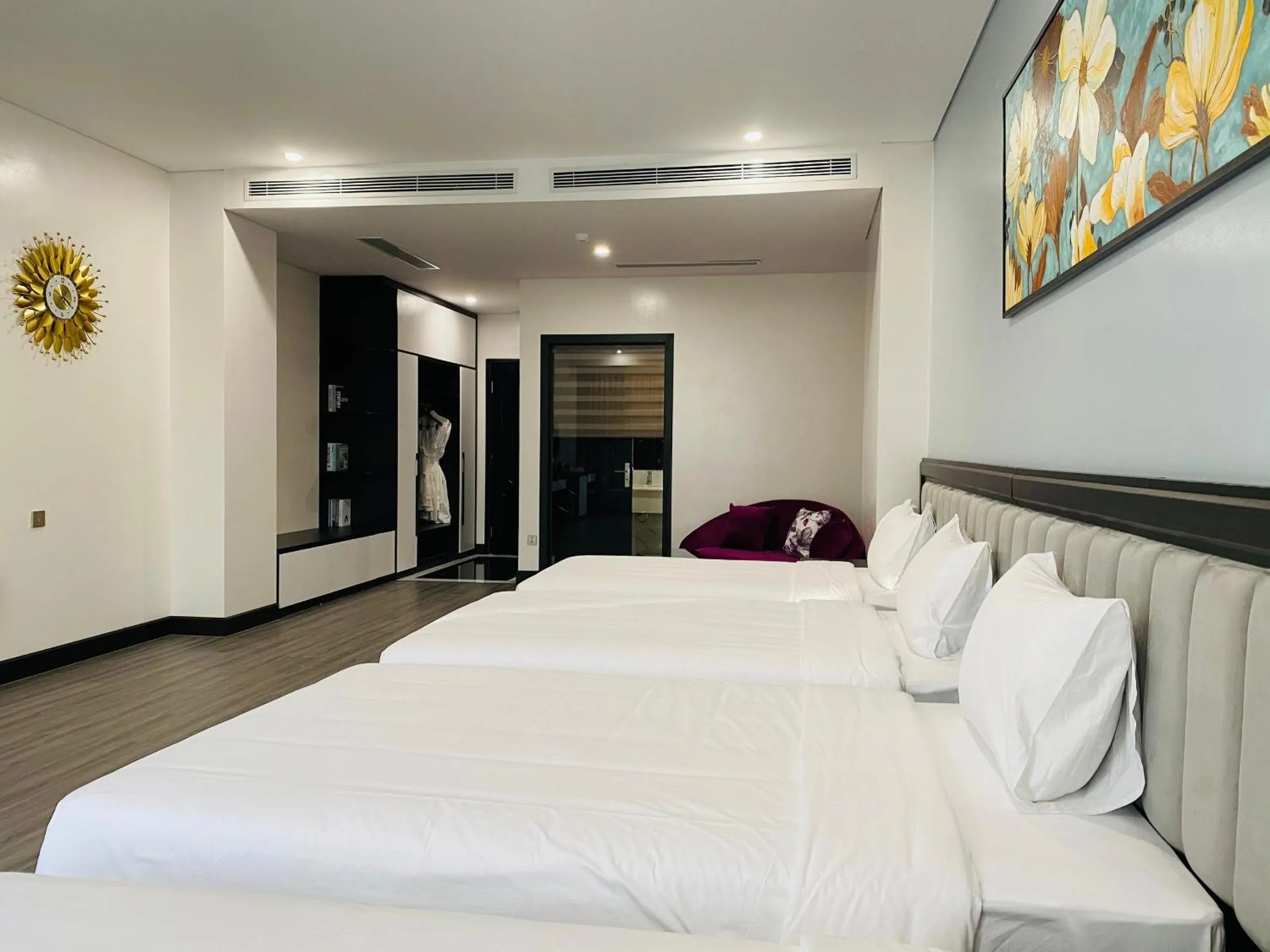 Bed in DIAMOND HOTEL VÂN ĐỒN