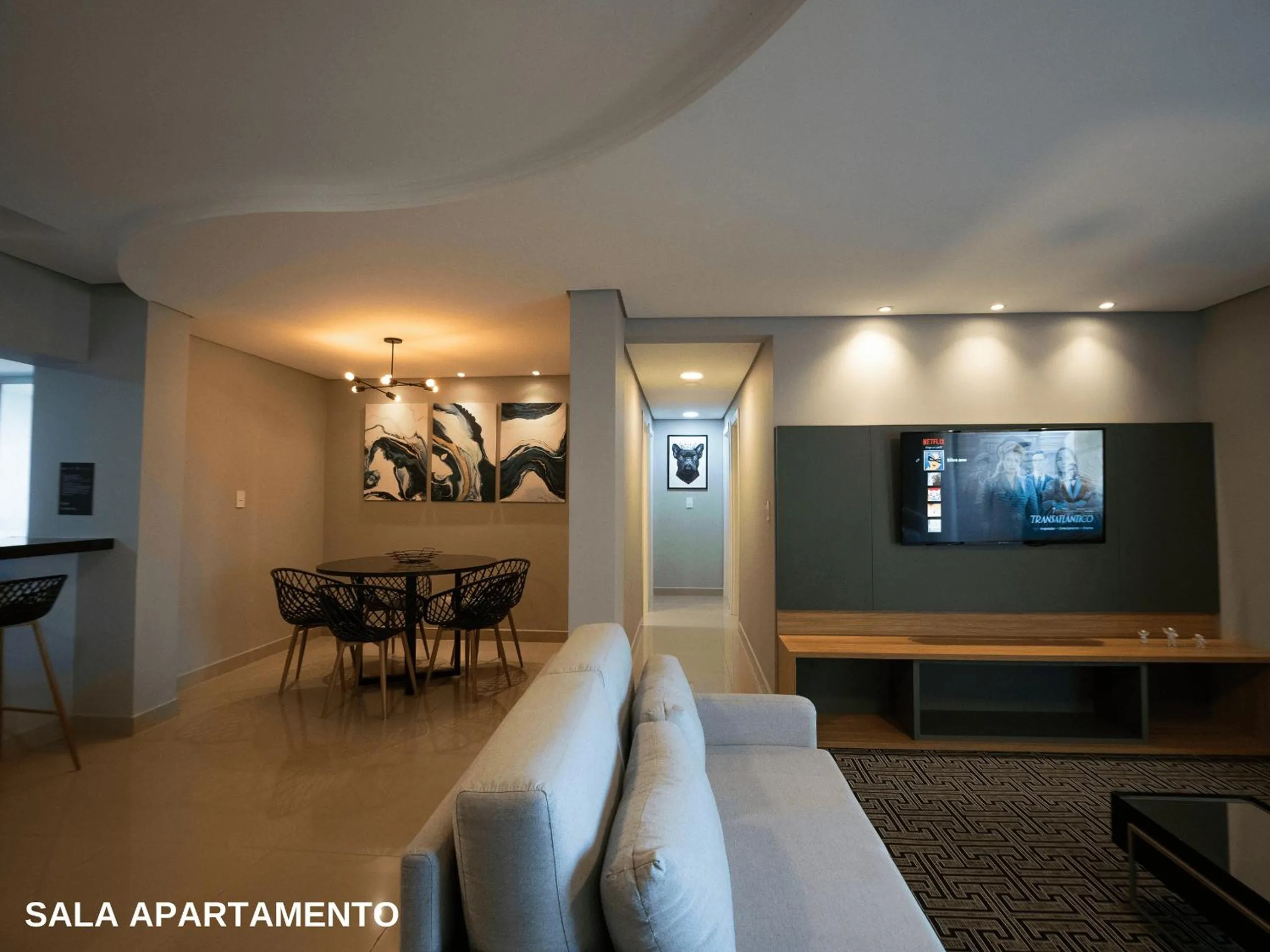 Three-Bedroom Apartment in ApartDamani - Aptos por Temporada no Centro de Foz