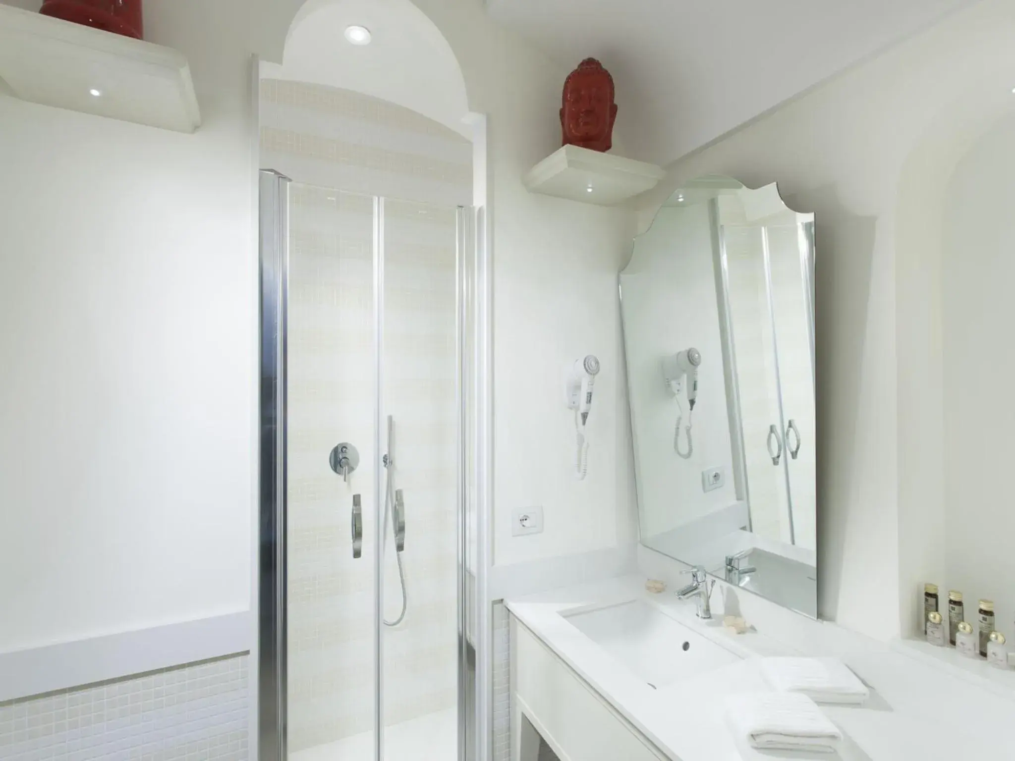 Superior Triple Room with Sea View in Hotel Corallo Sorrento Superior Triple Room with Sea View in Hotel Corallo Sorrento