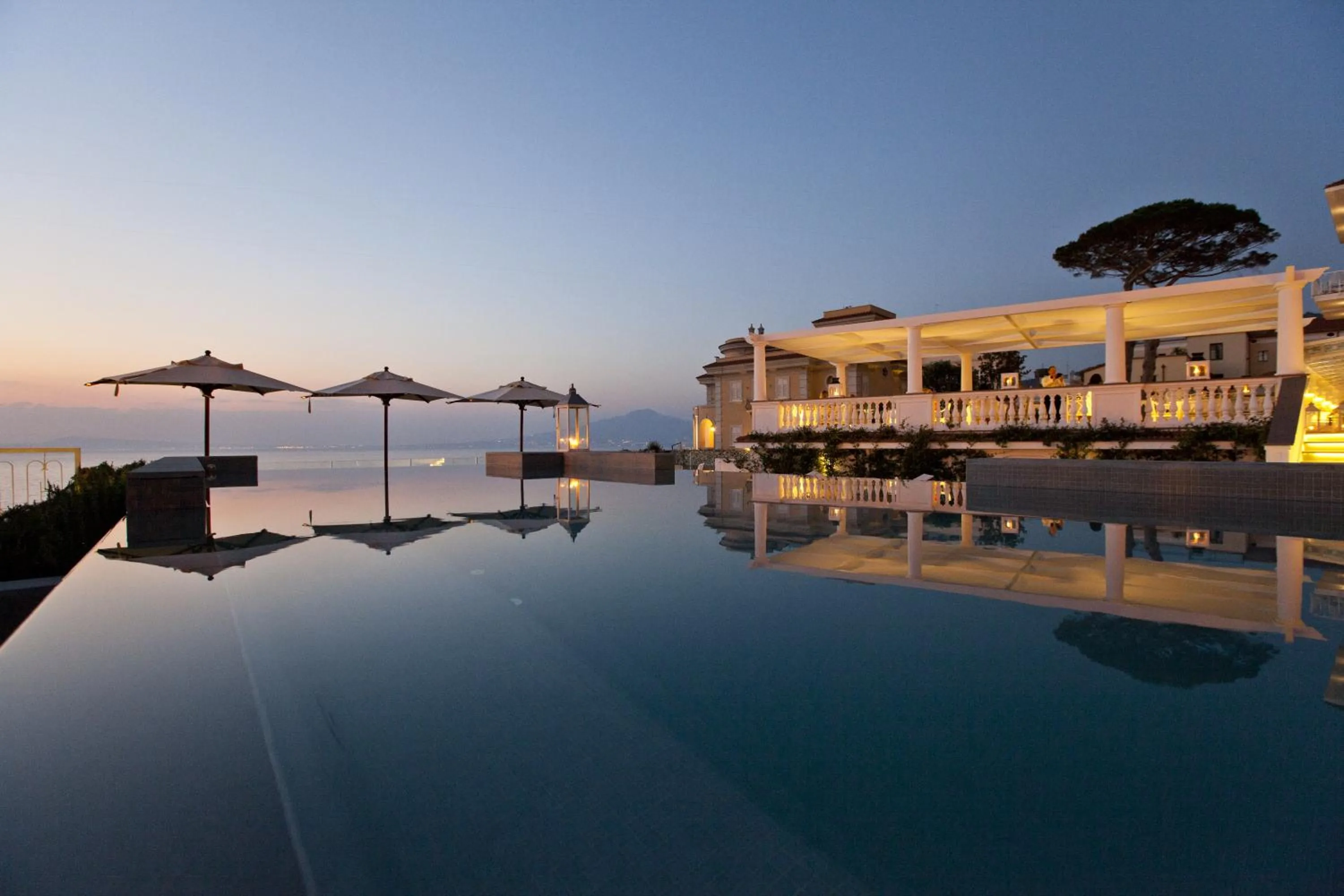 Swimming pool in Hotel Corallo Sorrento