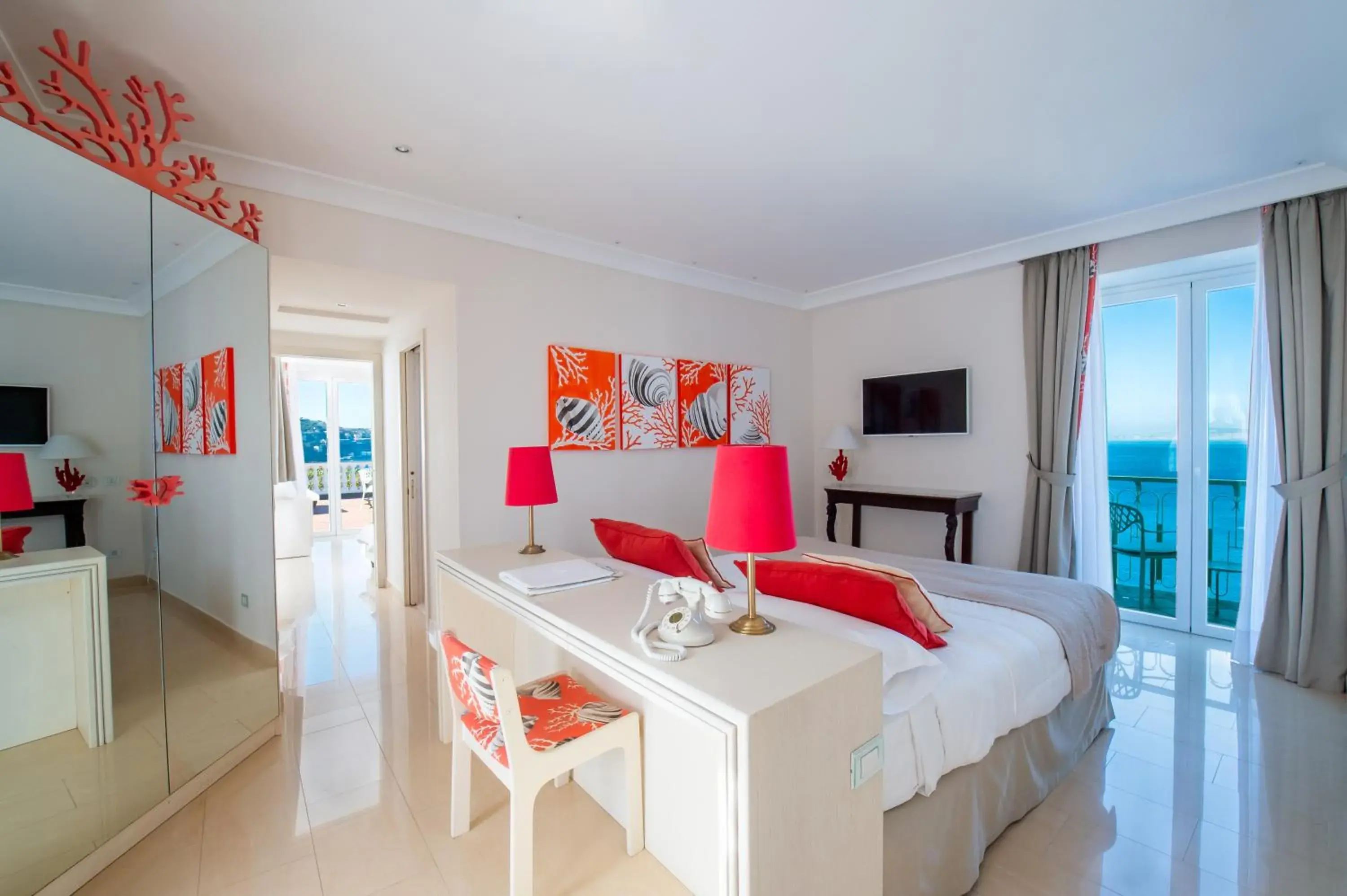 Bedroom, Bed in Hotel Corallo Sorrento Bedroom, Bed in Hotel Corallo Sorrento