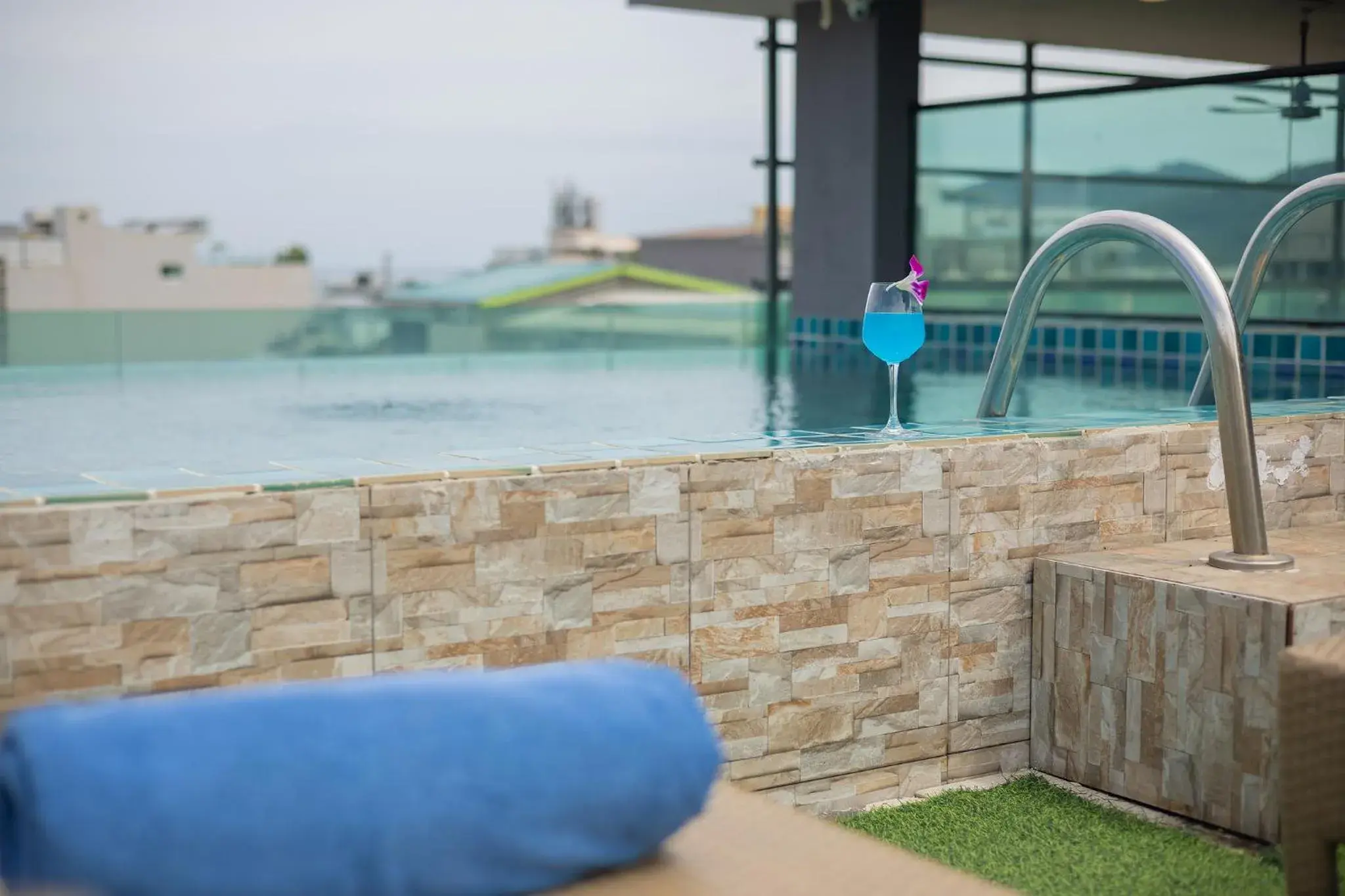 Pool view in Patong Buri Resort Pool view in Patong Buri Resort