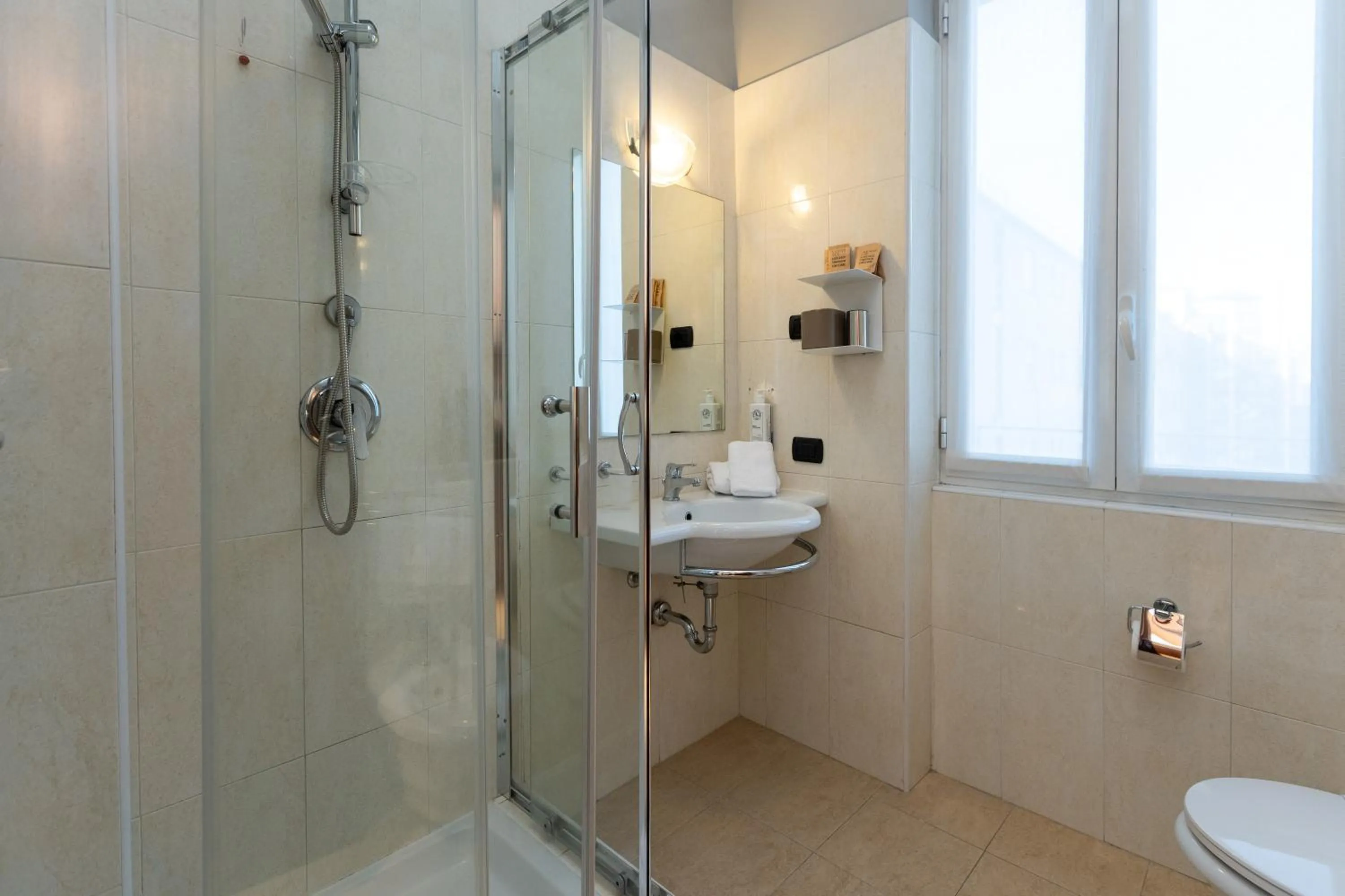 Bathroom in Garibaldi Palace