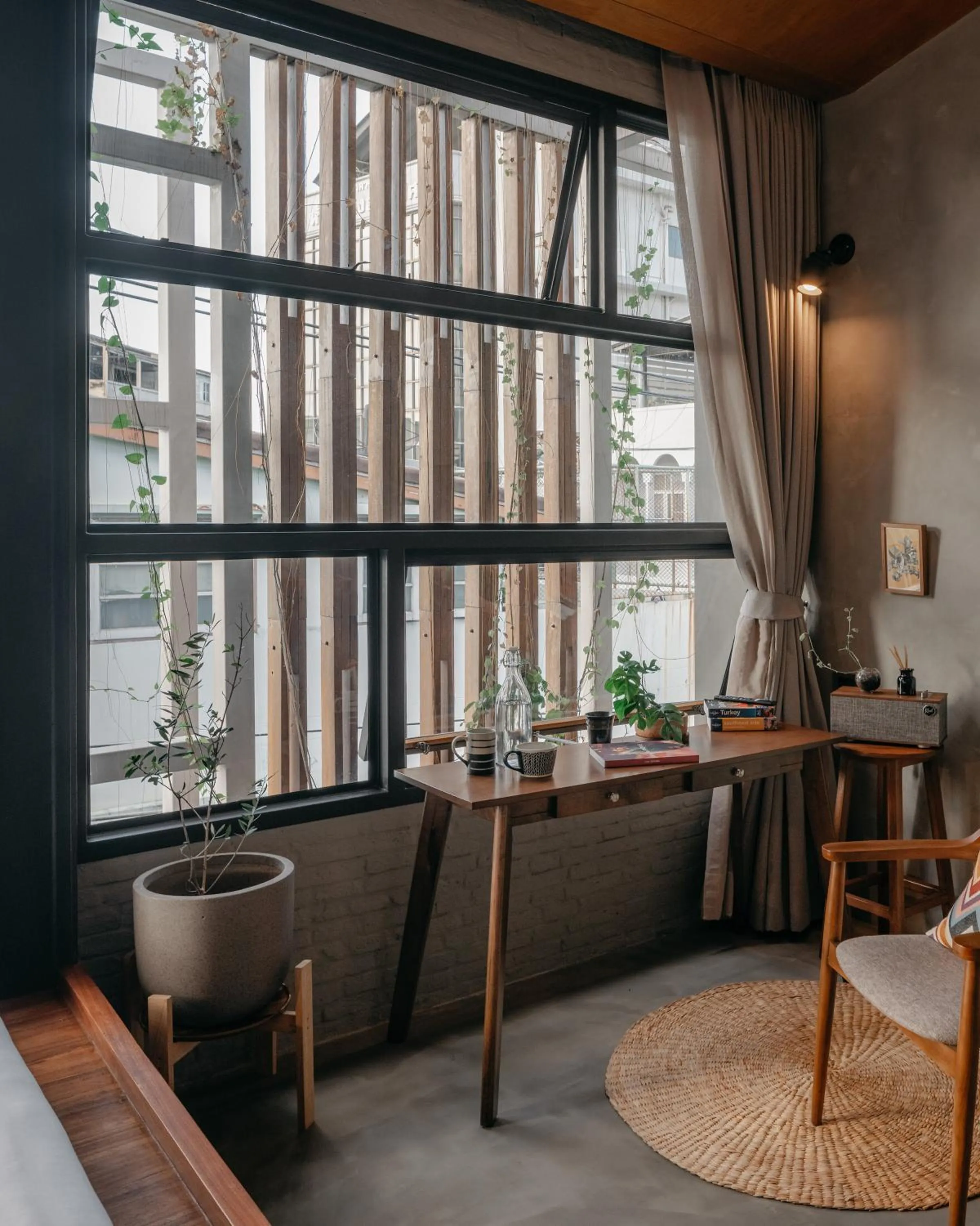 Seating area in Tamni