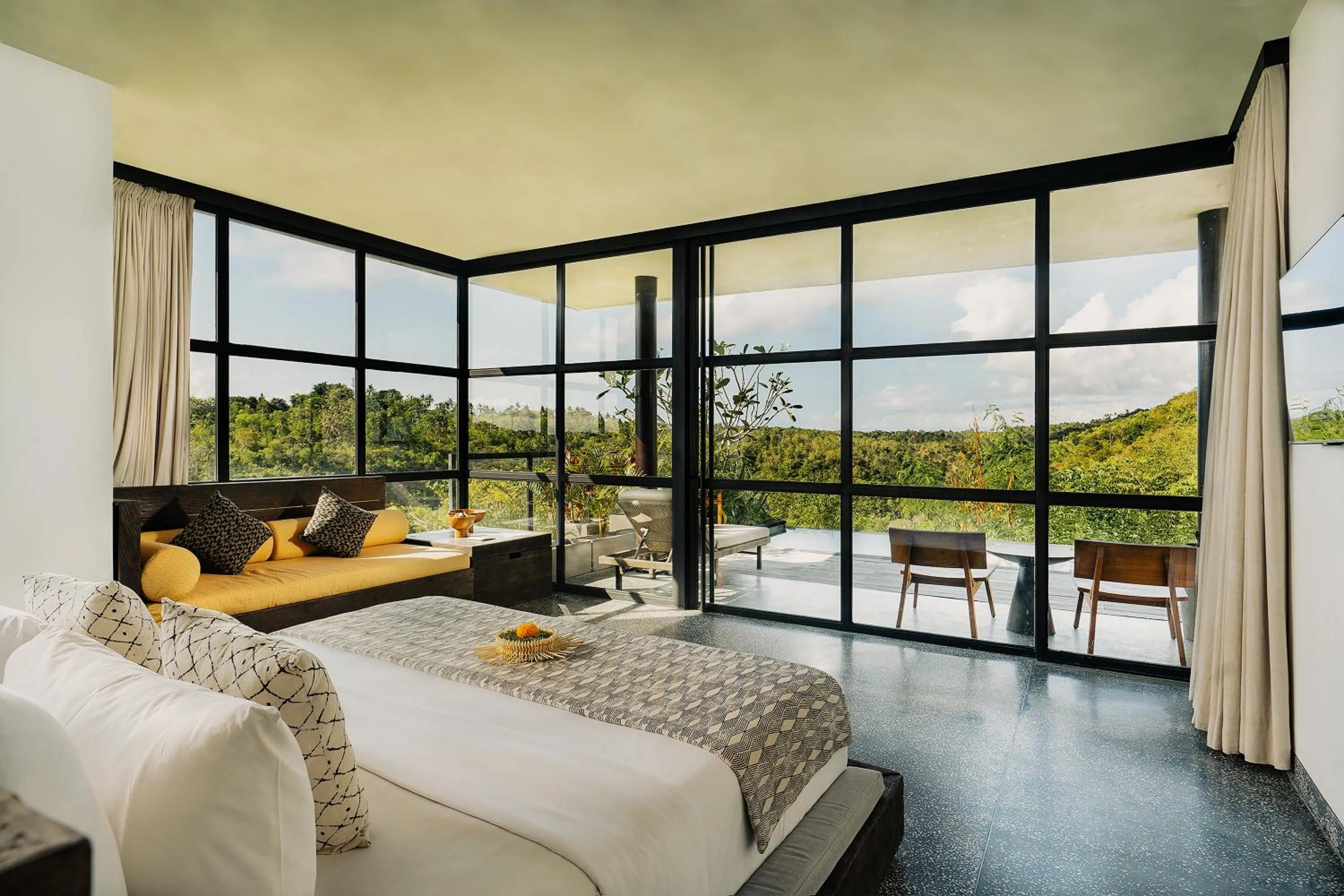 Bed in MAUA Nusa Penida Bali