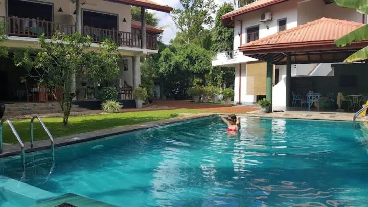 Swimming pool in Canal Villa