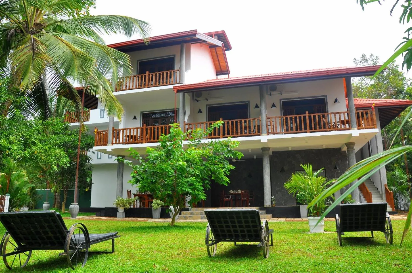 Property building in Canal Villa