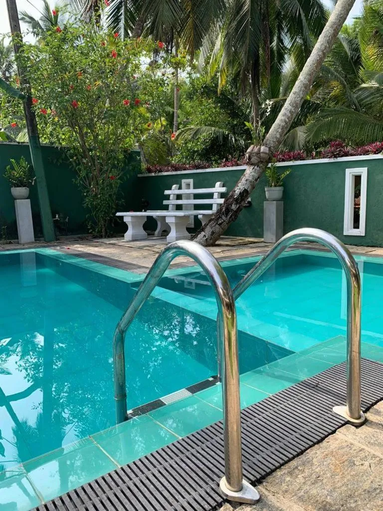 Swimming pool in Canal Villa