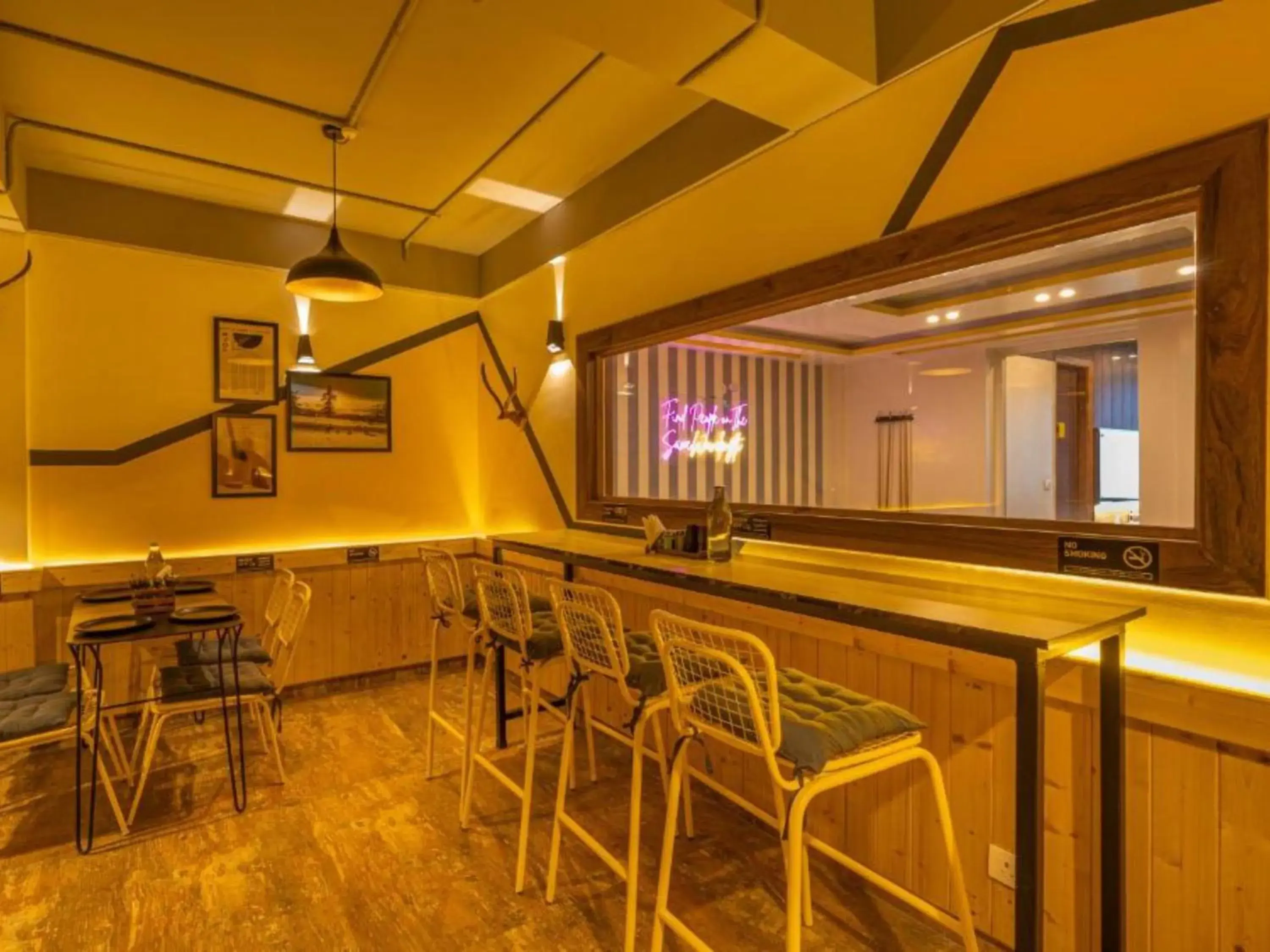 Restaurant/places to eat in The Hosteller Kufri, Shimla Restaurant/places to eat in The Hosteller Kufri, Shimla