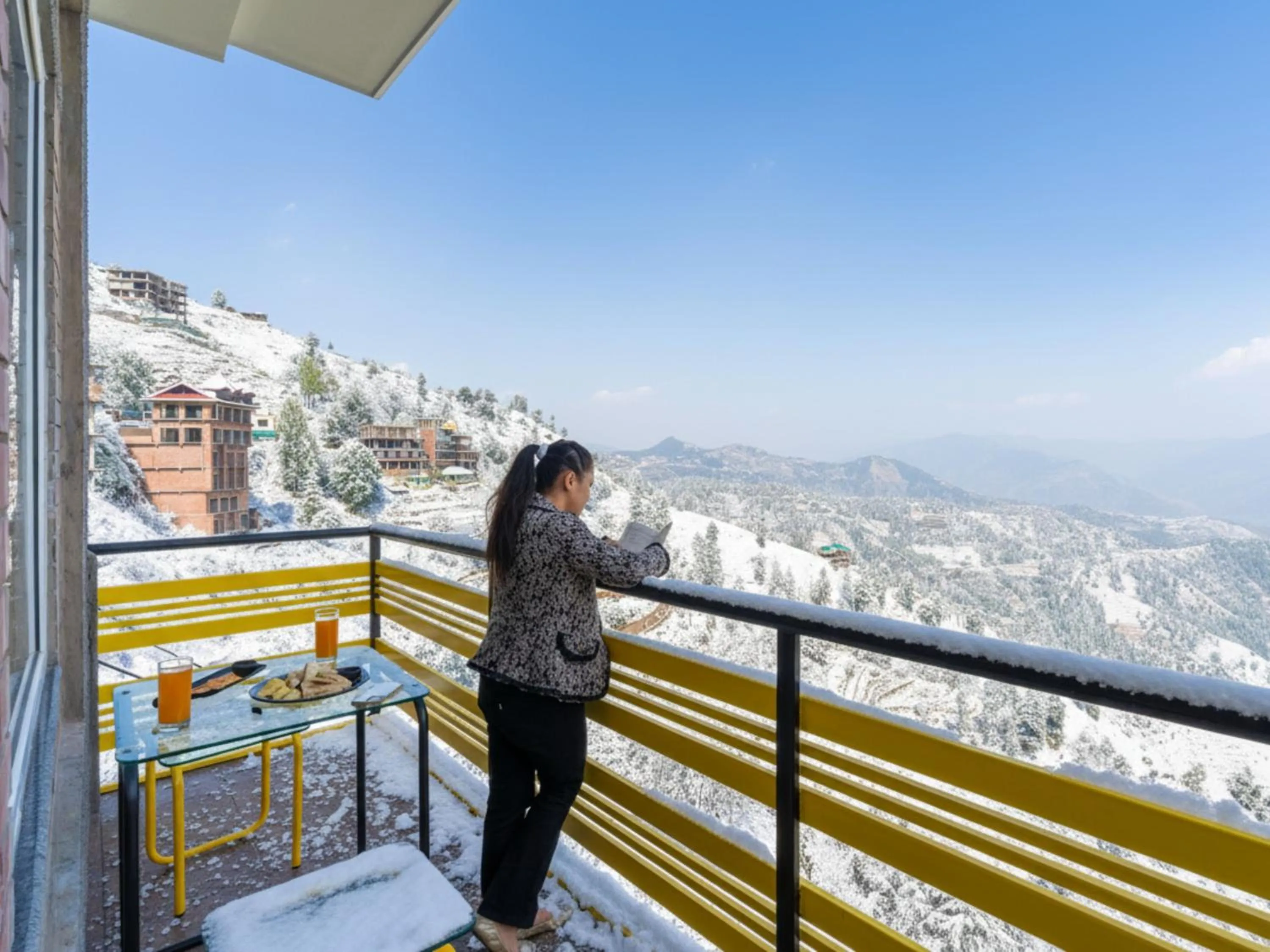 Balcony/Terrace in The Hosteller Kufri, Shimla