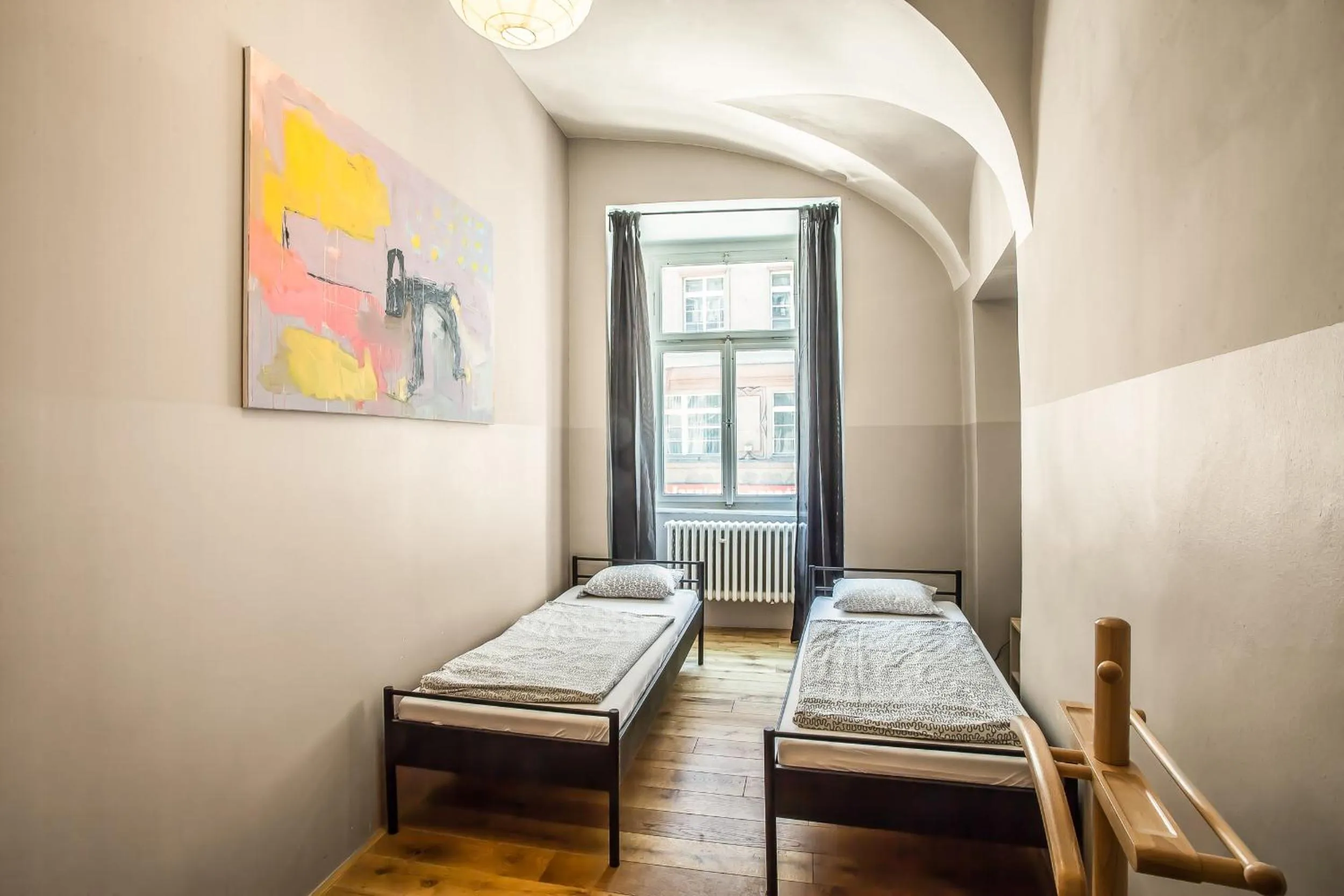 Day, Bed in Ahoy! Hostel