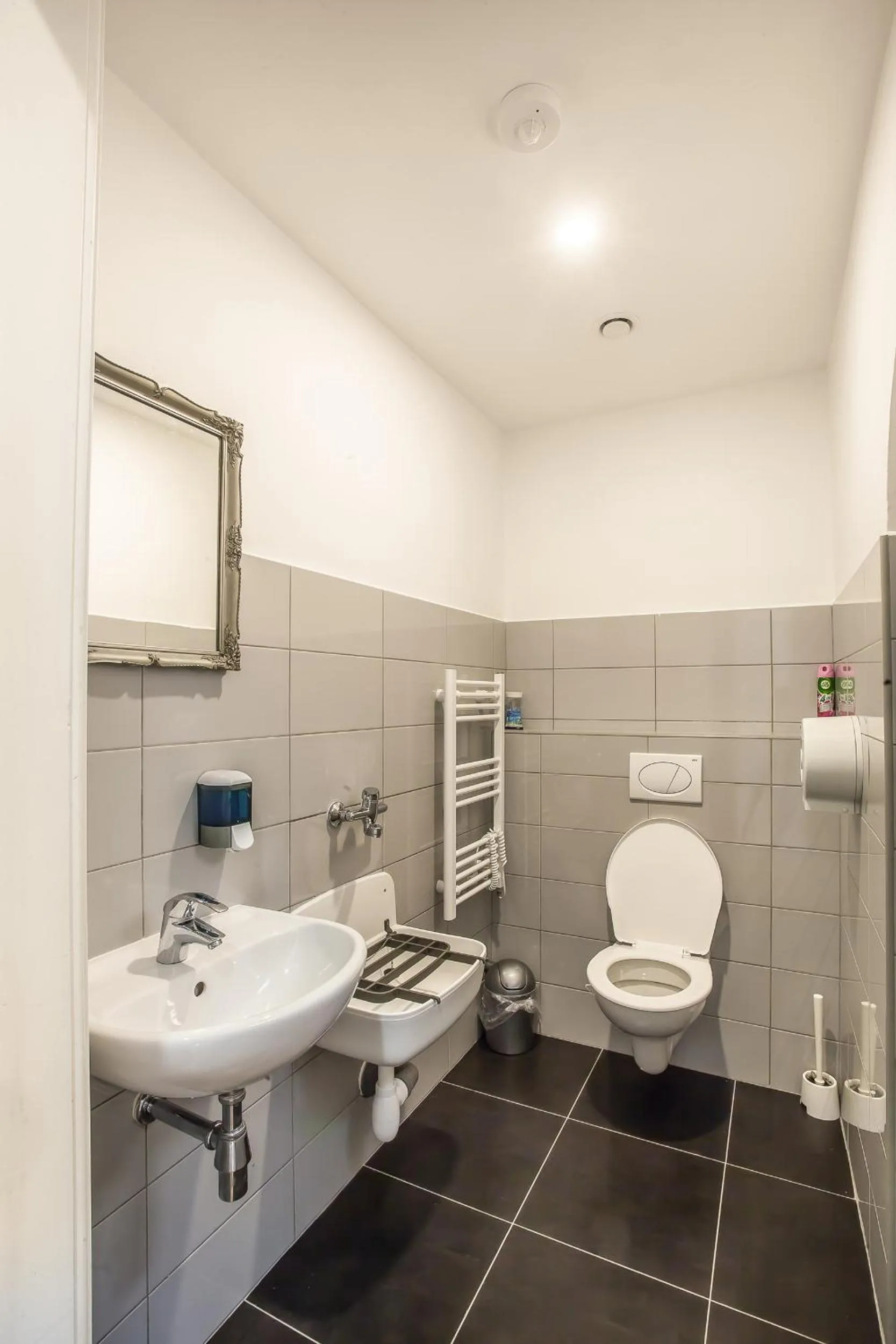 Bathroom in Ahoy! Hostel