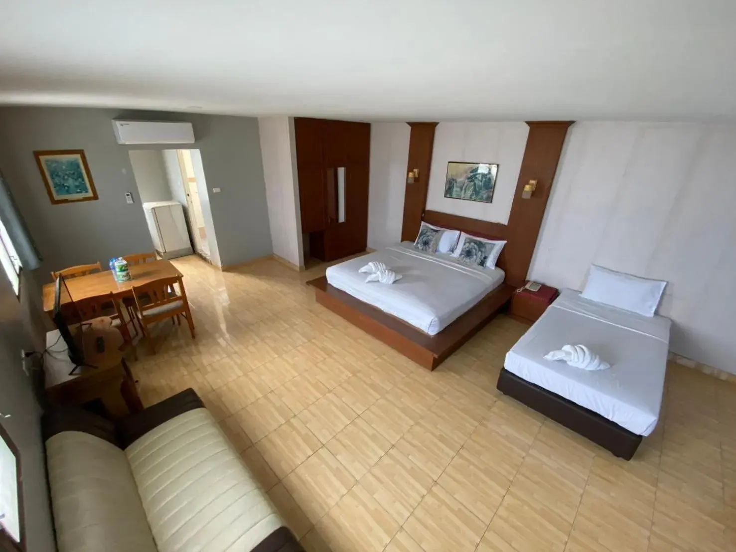 Bed in Green Beach Pattaya Bed in Green Beach Pattaya