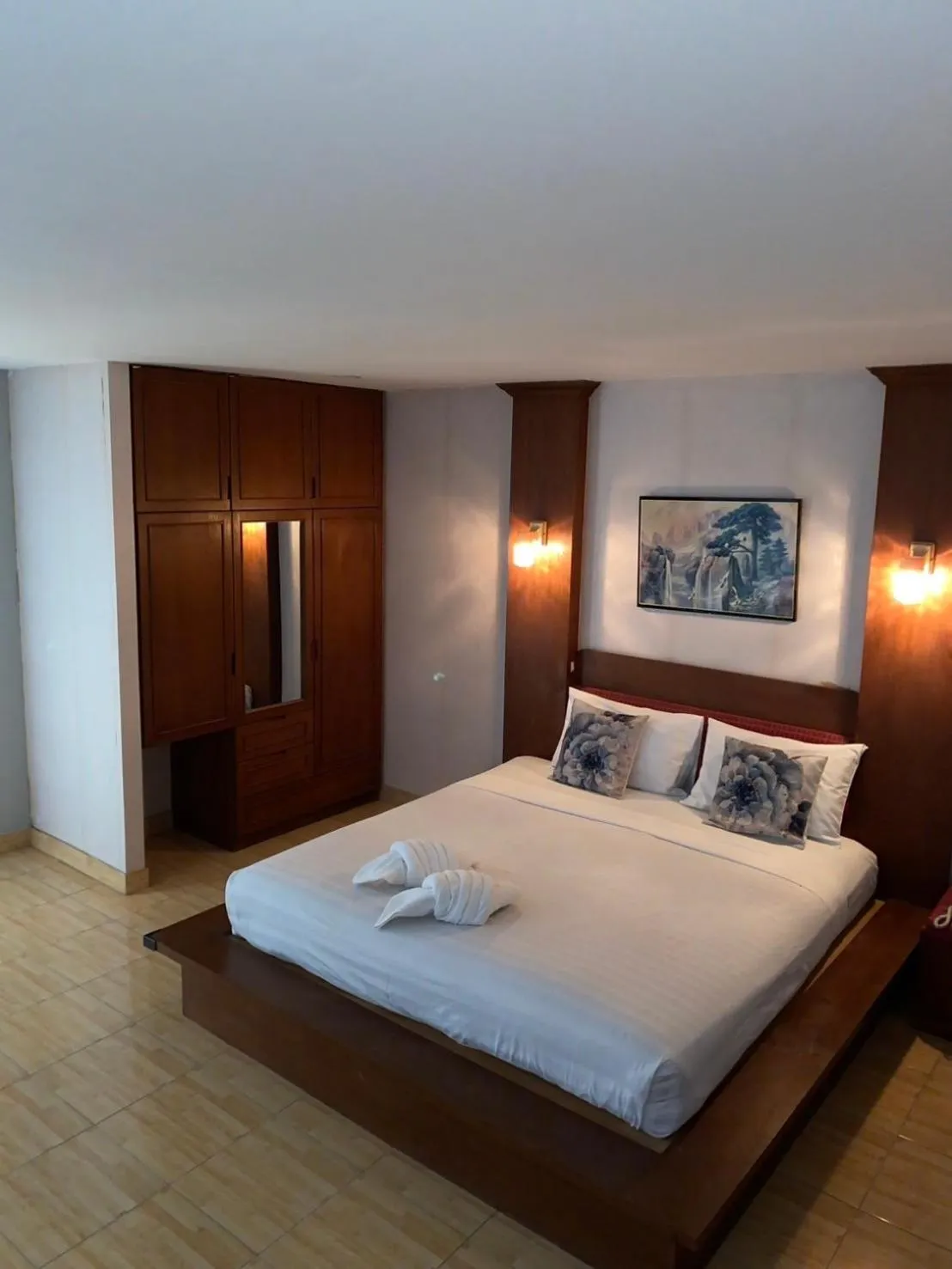 Bed in Green Beach Pattaya