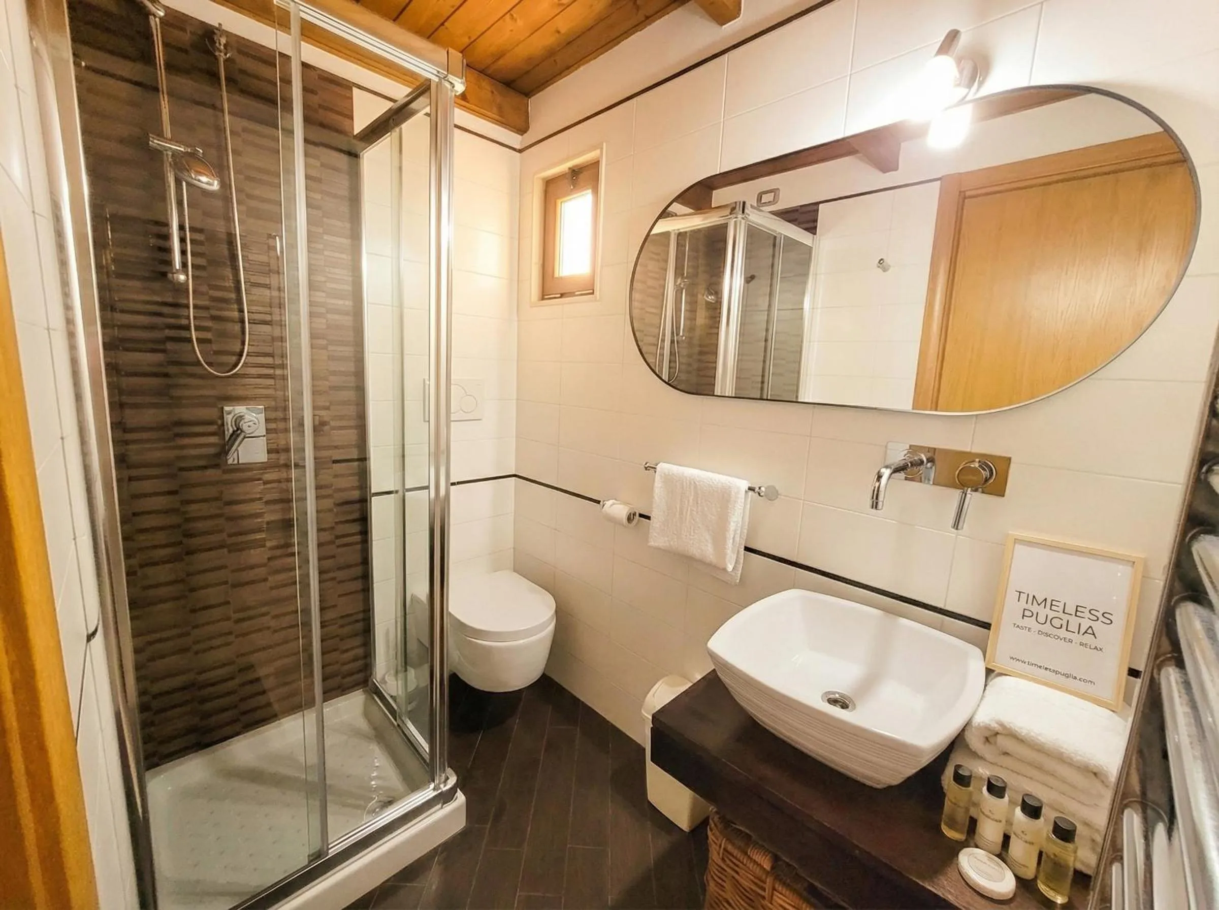 Tatiana - Historic Home with Private Rooftop Terrace