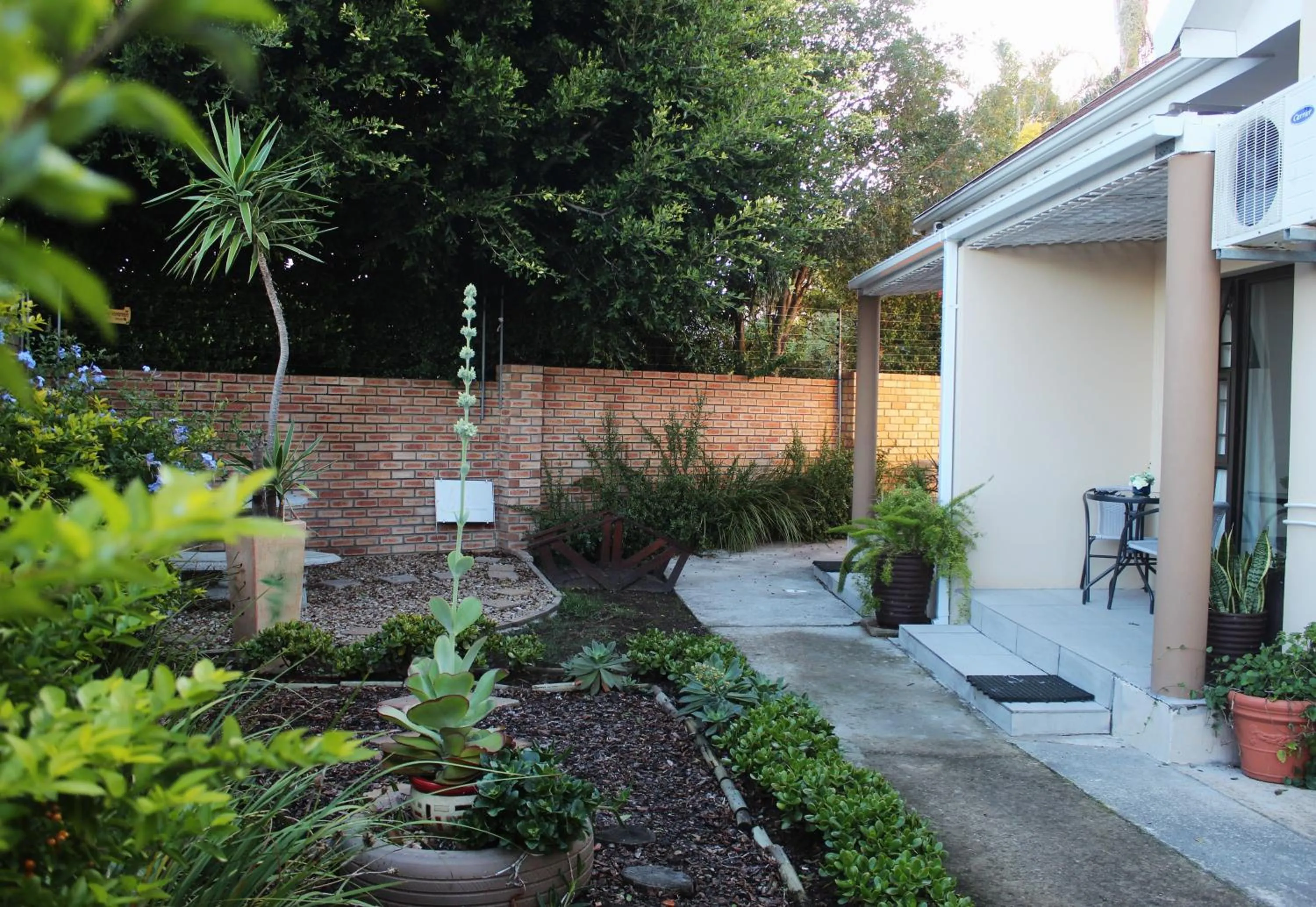 Garden in Bhotani-on-Bax