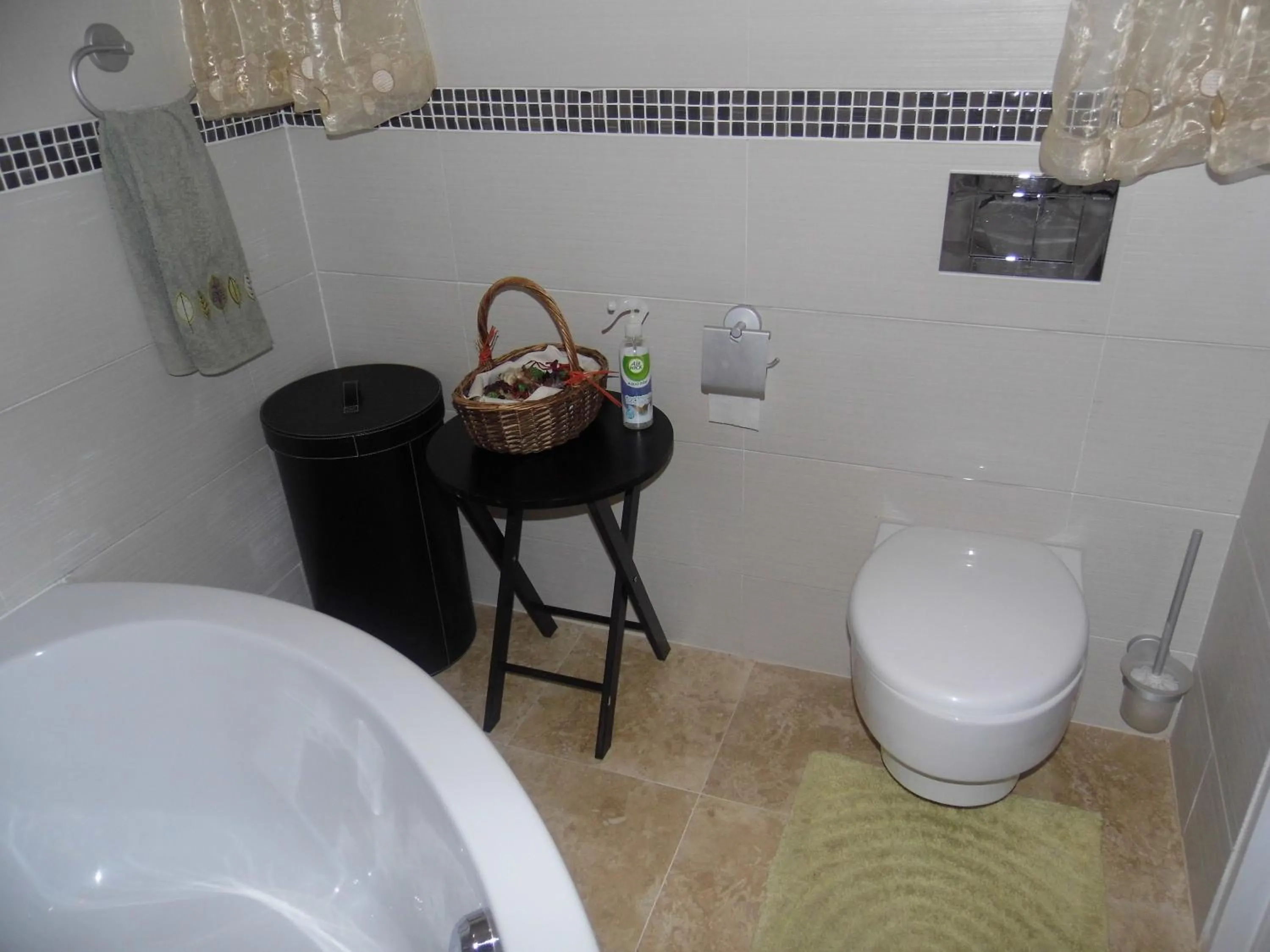 Bathroom in Bhotani-on-Bax