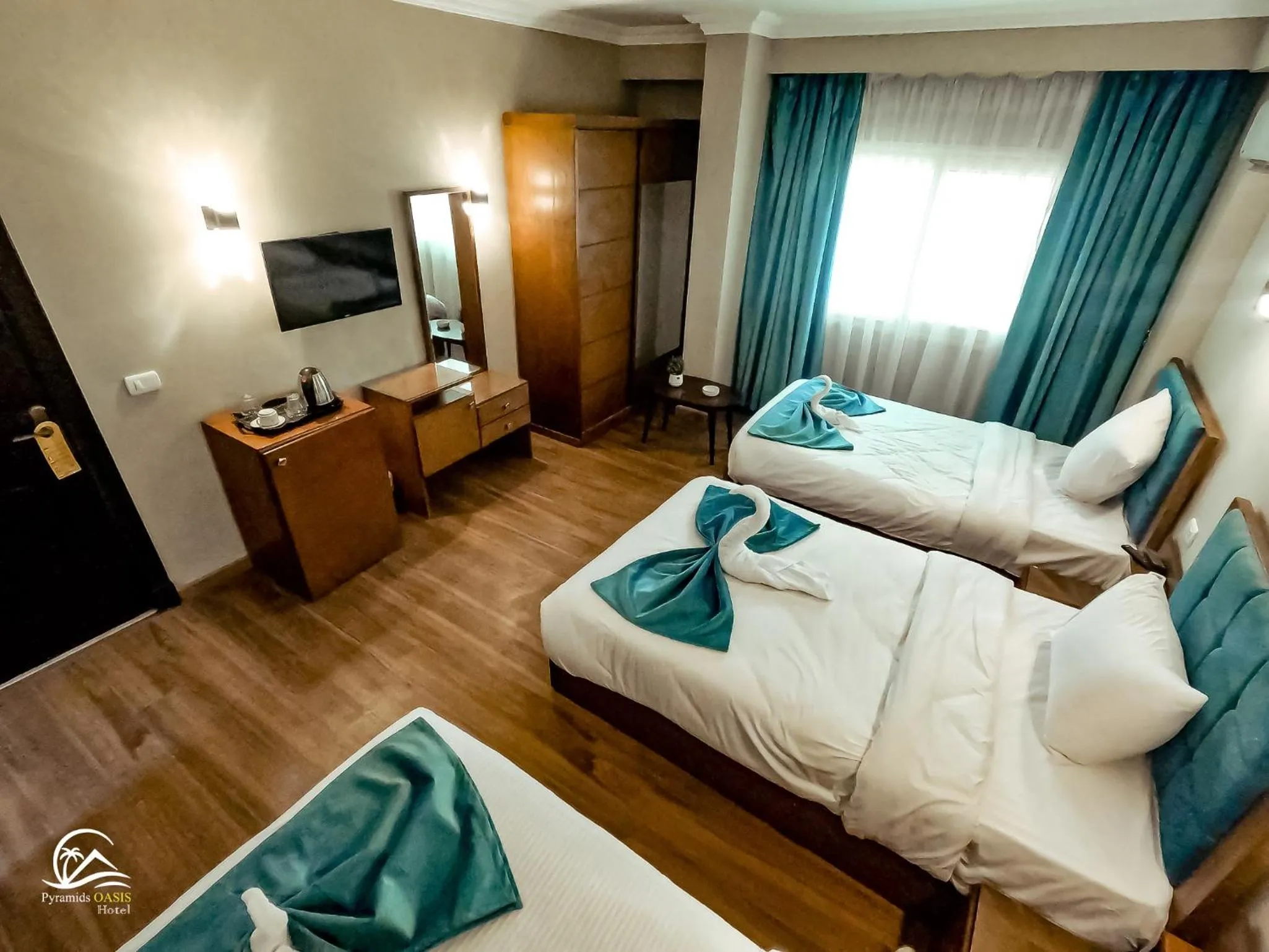 Bedroom, Bed in Pyramids Oasis Hotel