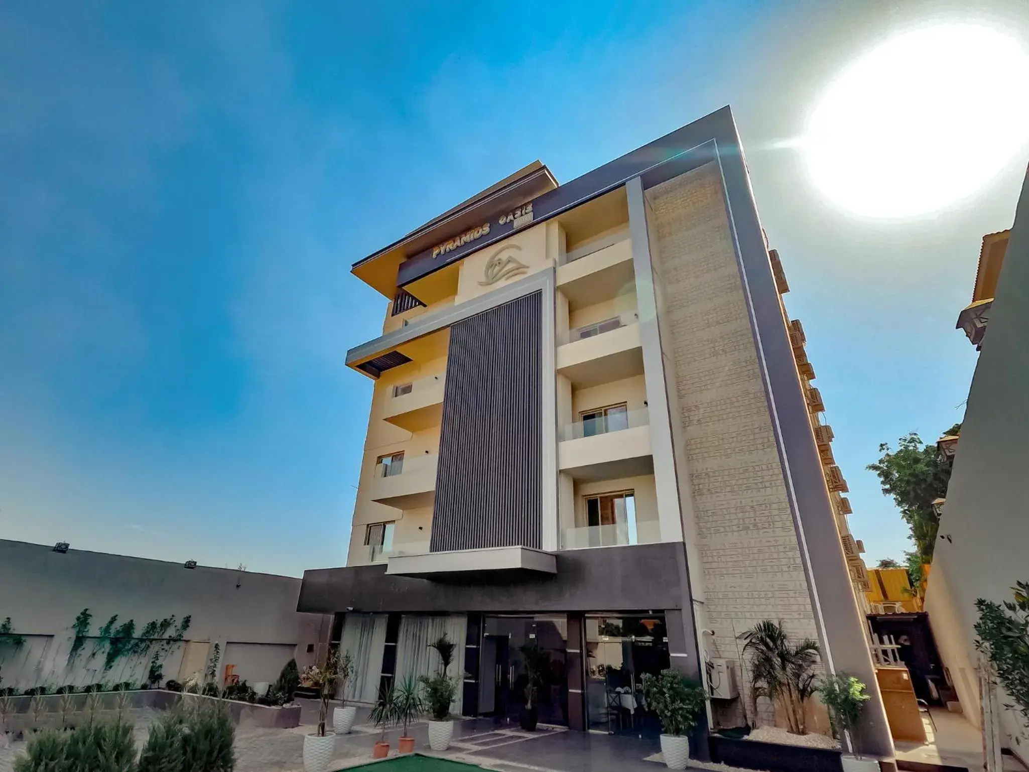 Property building in Pyramids Oasis Hotel Property building in Pyramids Oasis Hotel