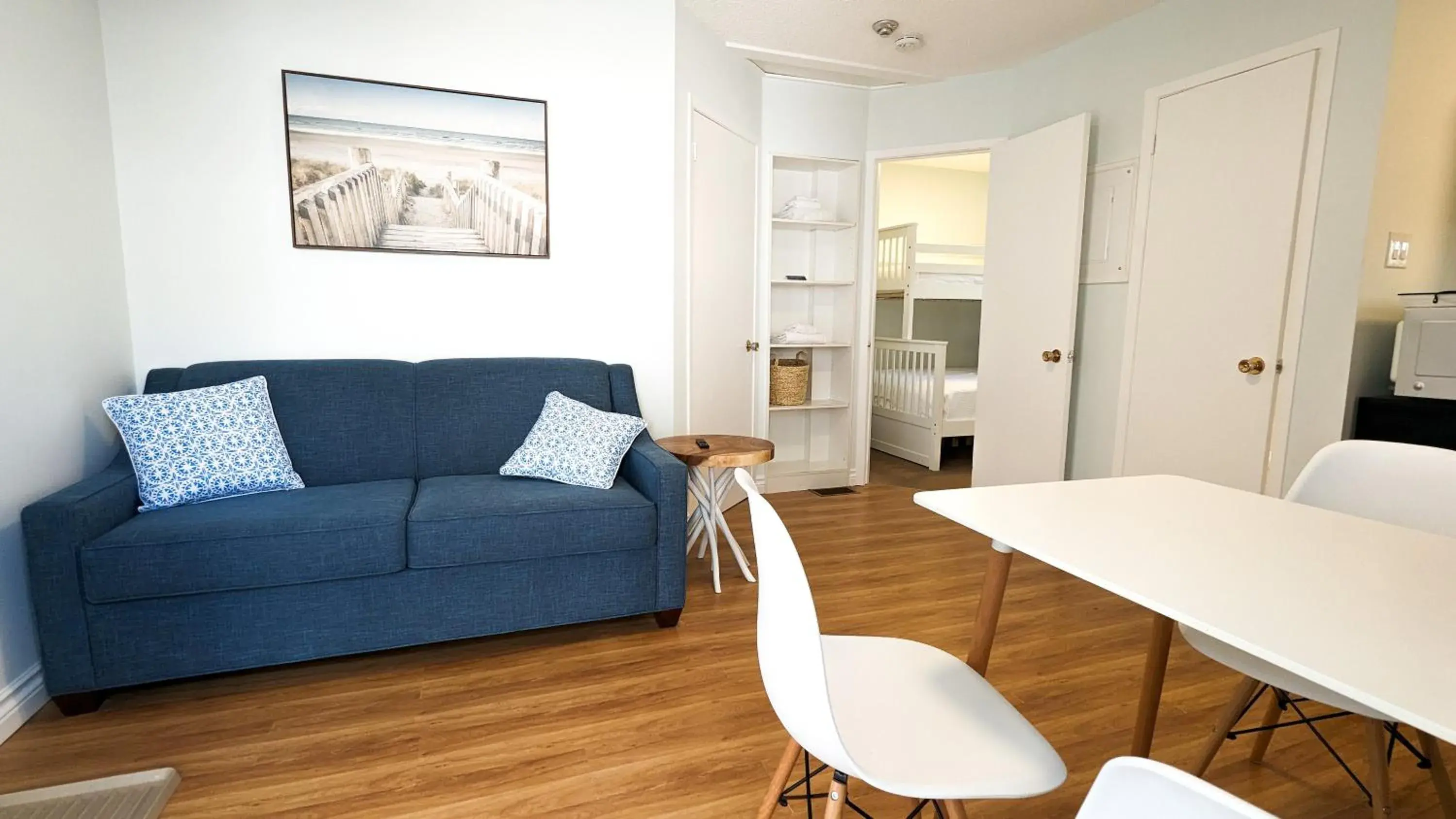 Family Room in Oasis by the Bay Vacation Suites Family Room in Oasis by the Bay Vacation Suites