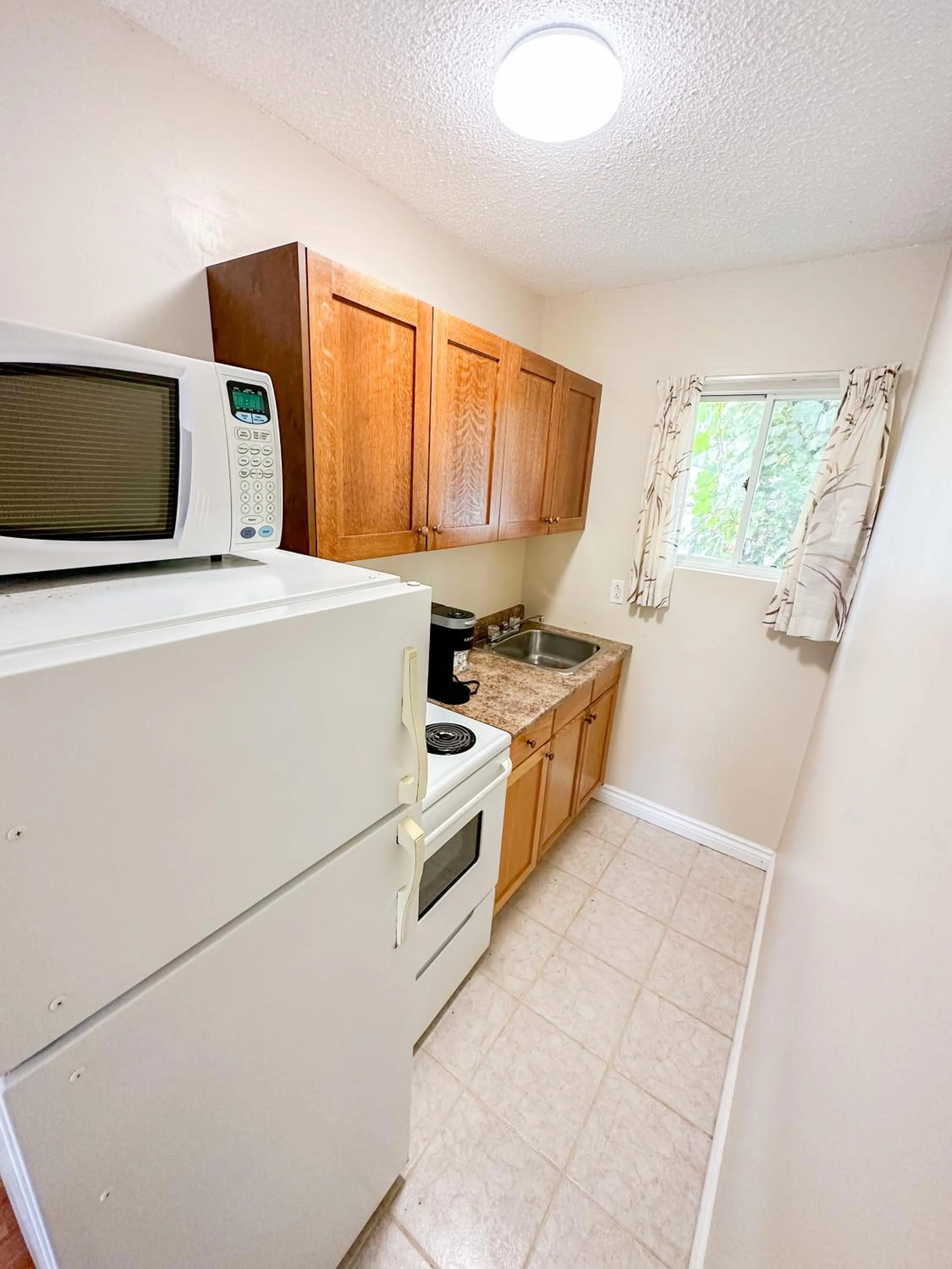 Oasis by the Bay Vacation Suites