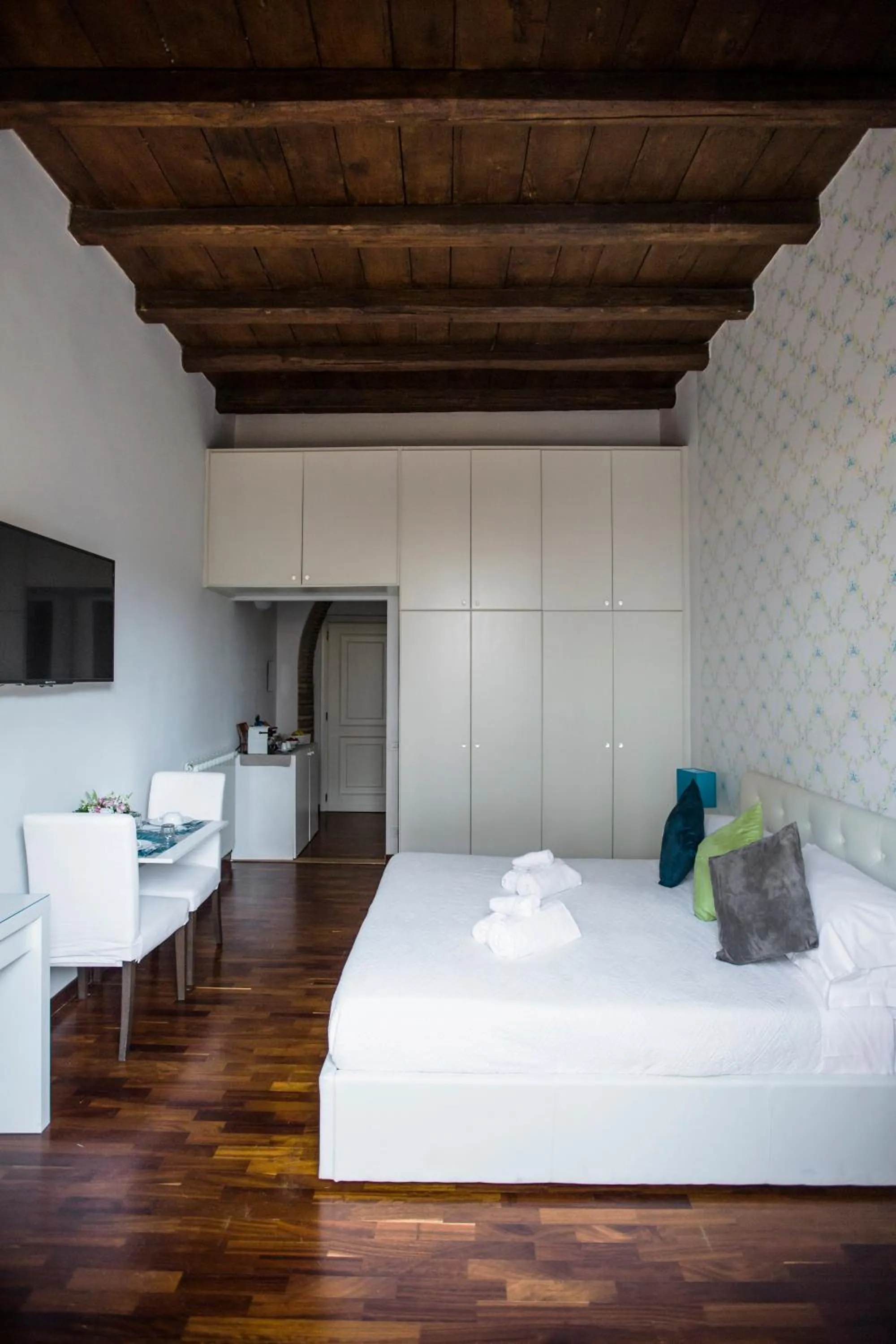 Bedroom, Bed in Pettinary Village B&B