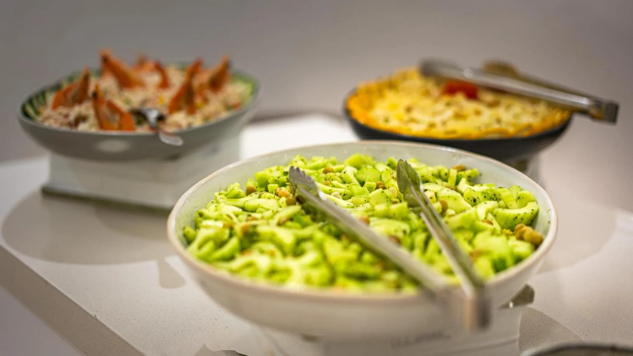 Restaurant/places to eat in Hotel Al Walid