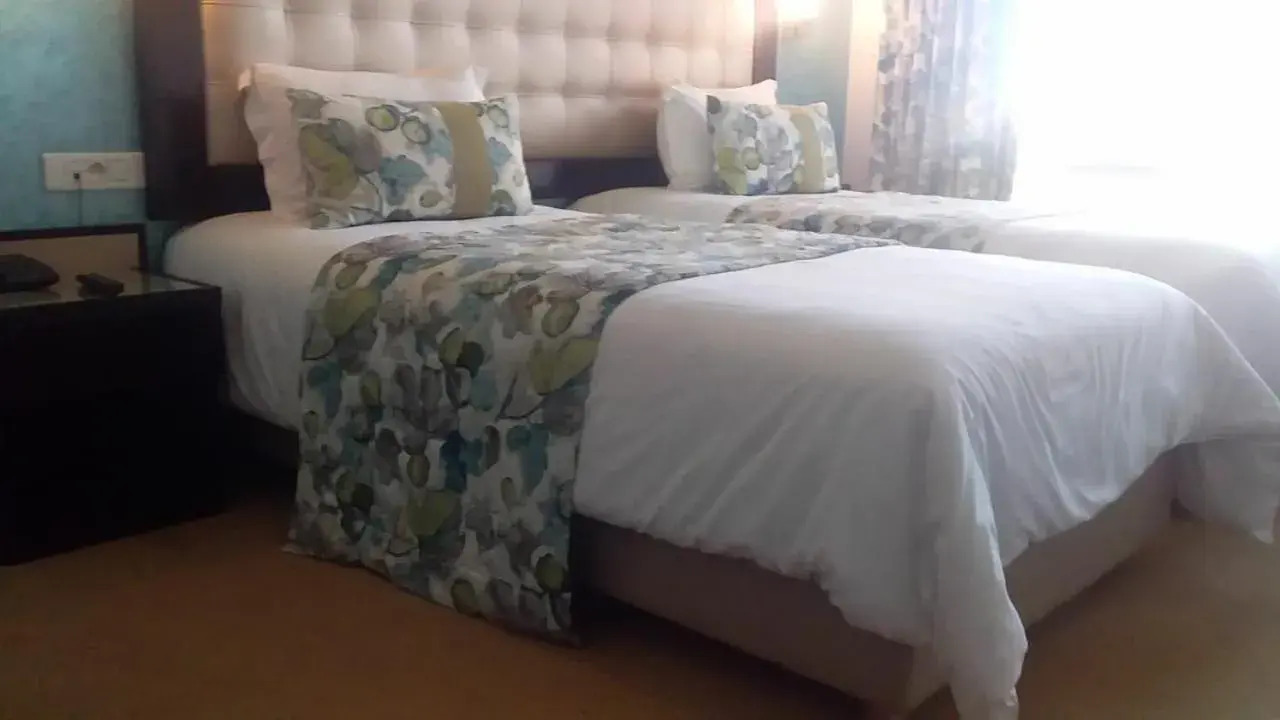 Bedroom, Bed in Hotel Al Walid