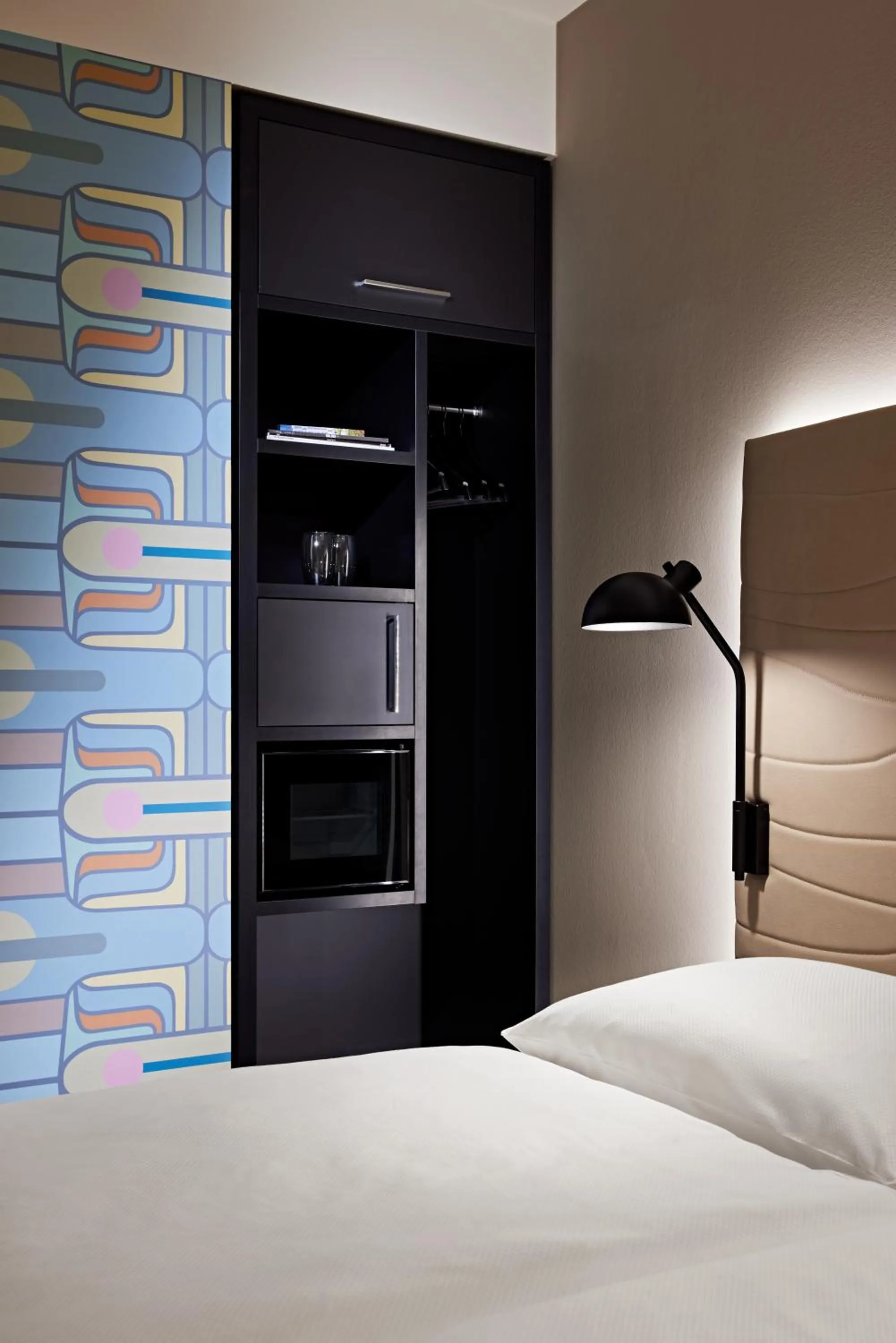 oven, Bed in LEGERE HOTEL Erfurt