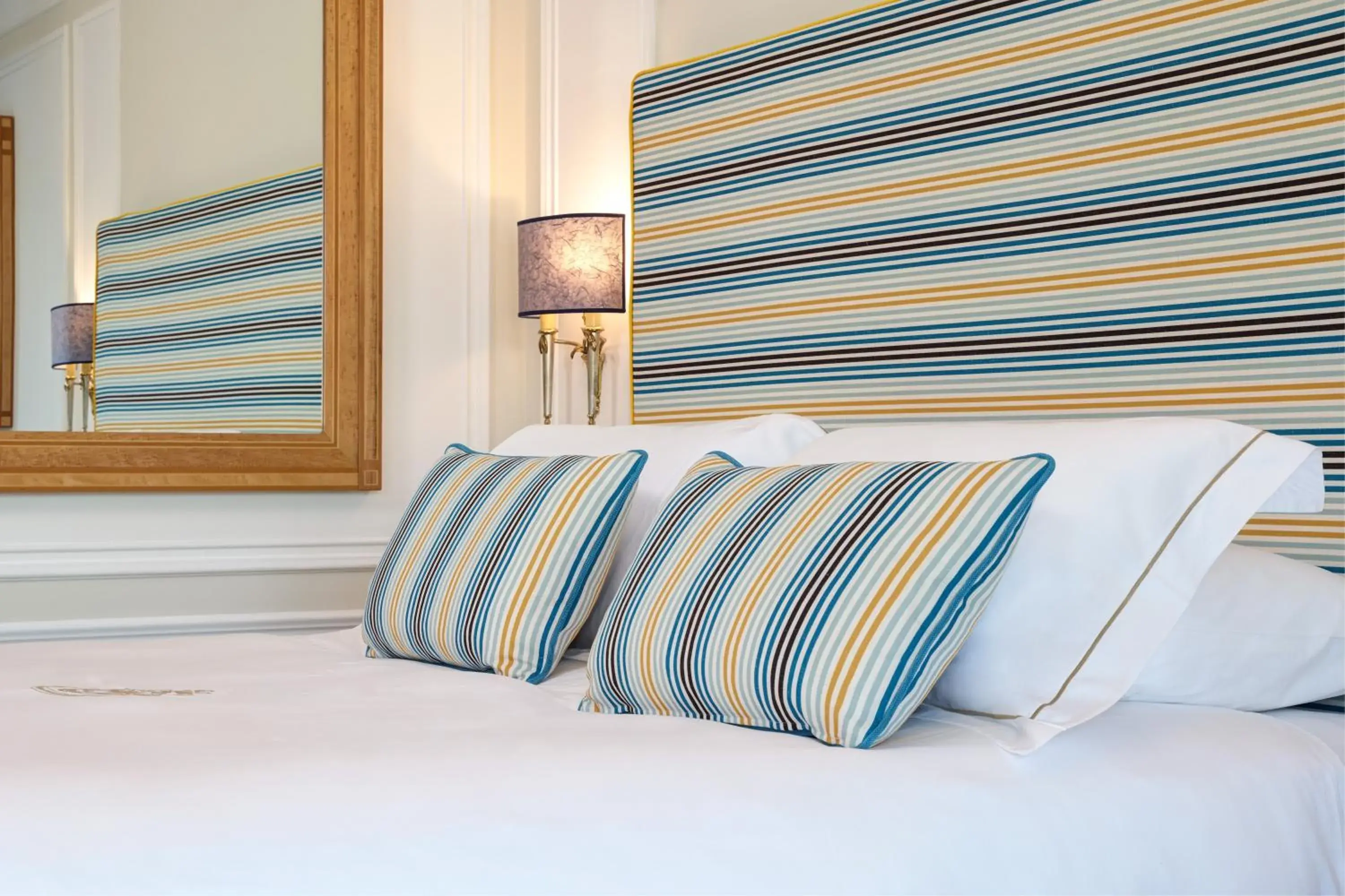 Bed in Grand Hotel Capodimonte Bed in Grand Hotel Capodimonte