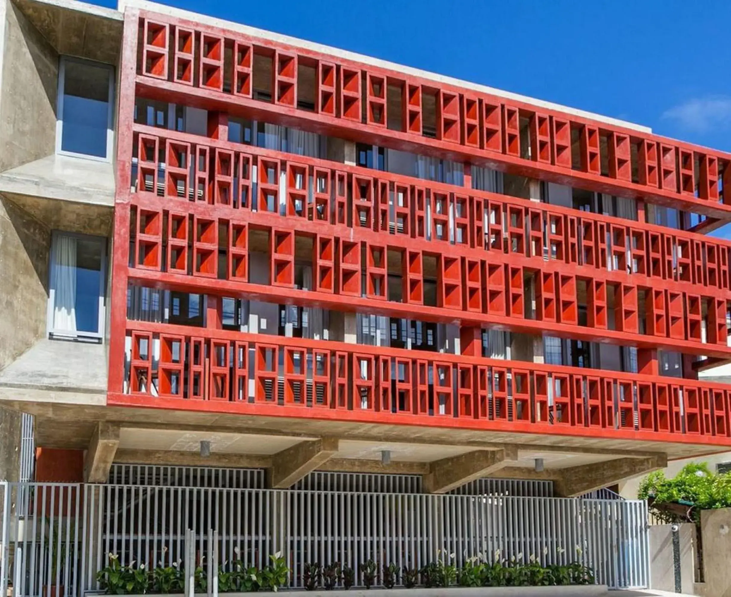 Facade/entrance in Dream Inn PR Facade/entrance in Dream Inn PR