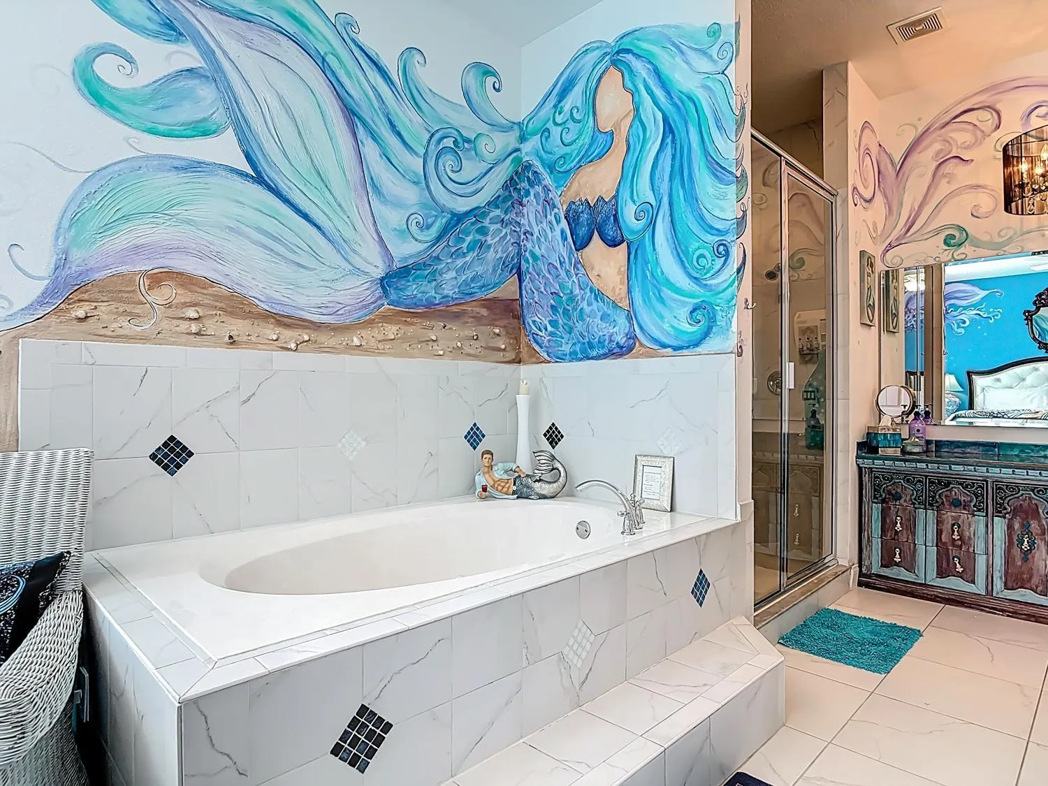 Bathroom in Inn on the Avenue