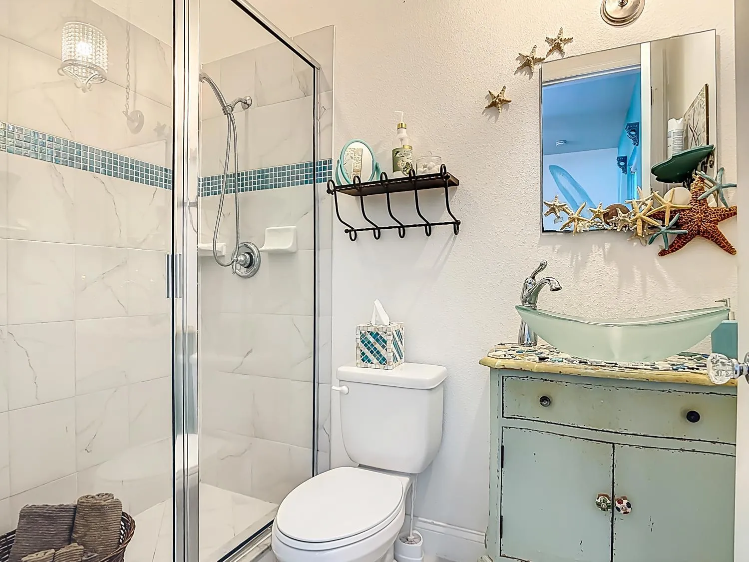 Bathroom in Inn on the Avenue