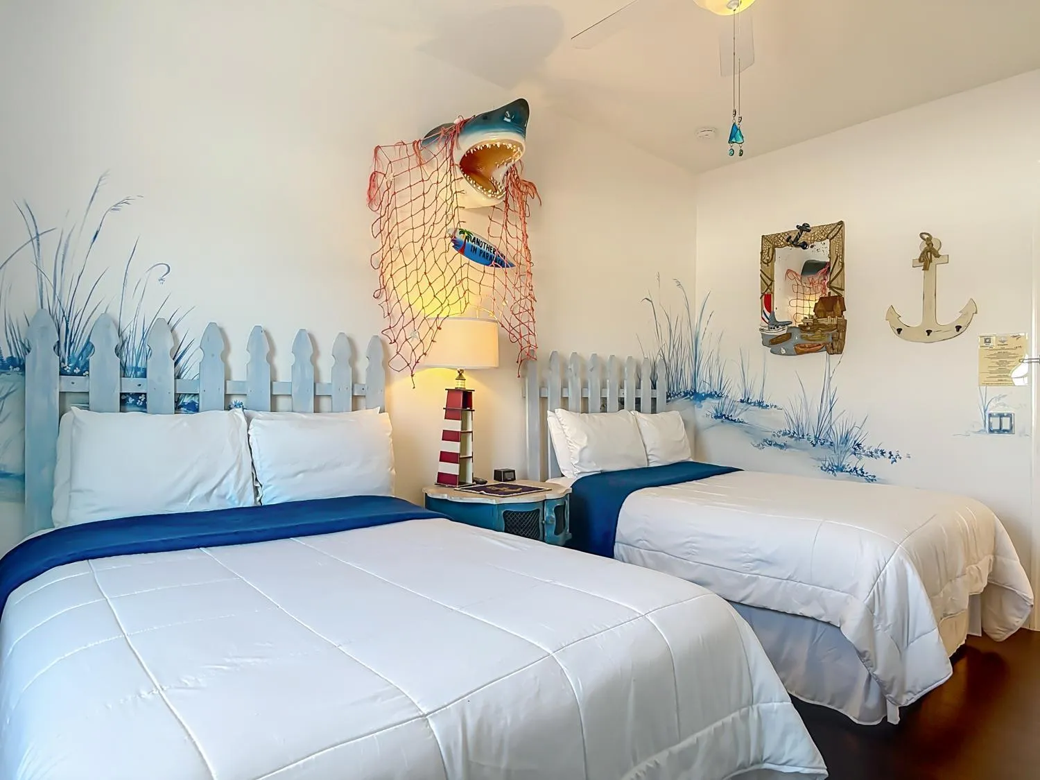 Bed in Inn on the Avenue