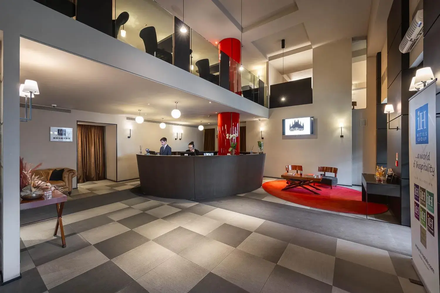 Lobby or reception in iH Hotels Milano Ambasciatori Lobby or reception in iH Hotels Milano Ambasciatori