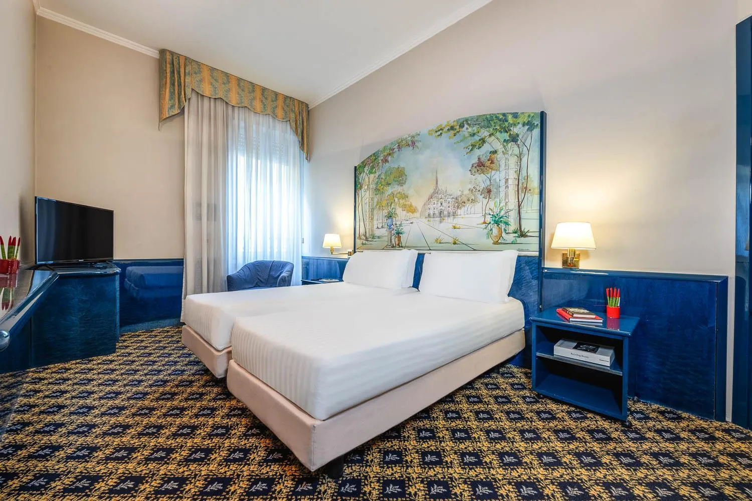 Bed in iH Hotels Milano Ambasciatori