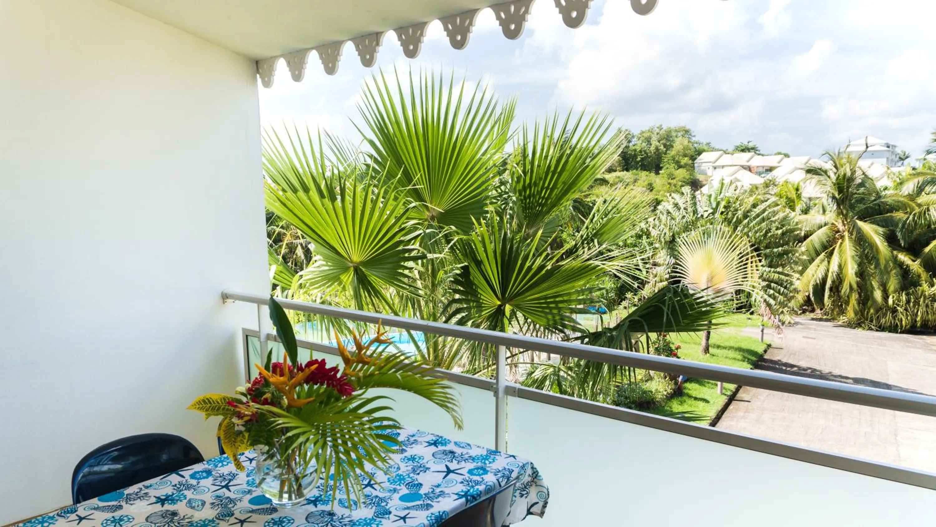 Pool view in Residence Les Cayalines