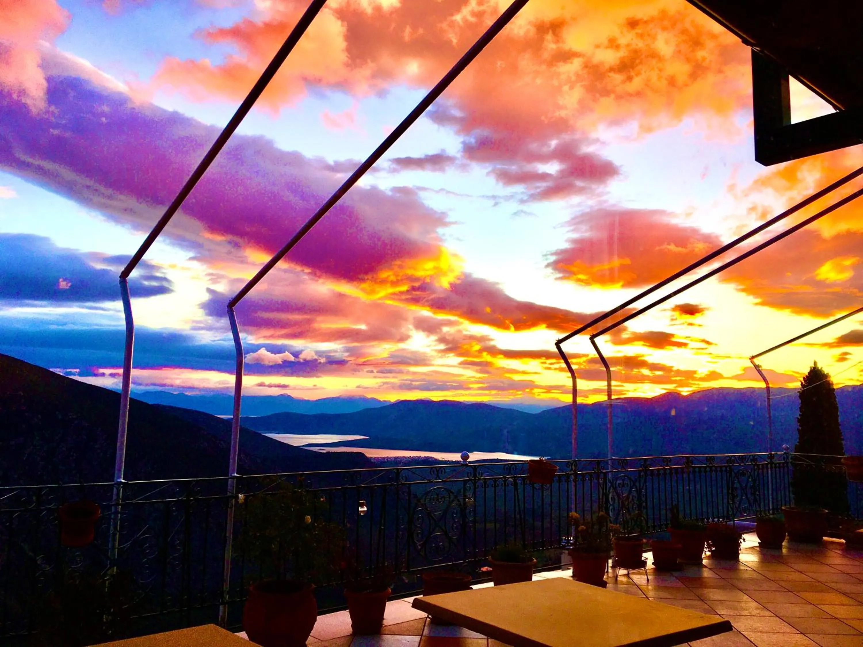 delphi aiolos center hotel panoramic view&yoga harmony hotel&rooms