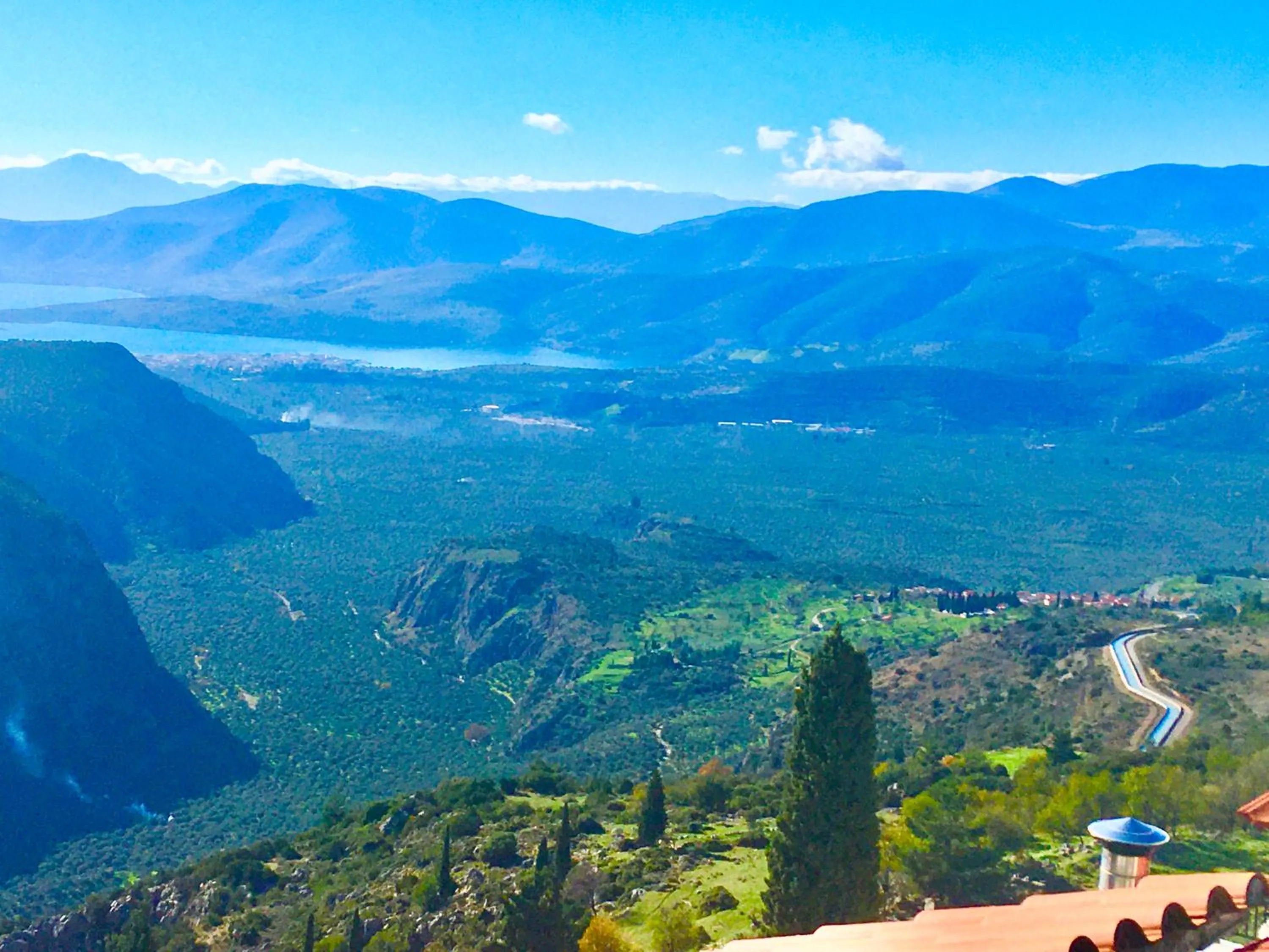 delphi aiolos center hotel panoramic view&yoga harmony hotel&rooms