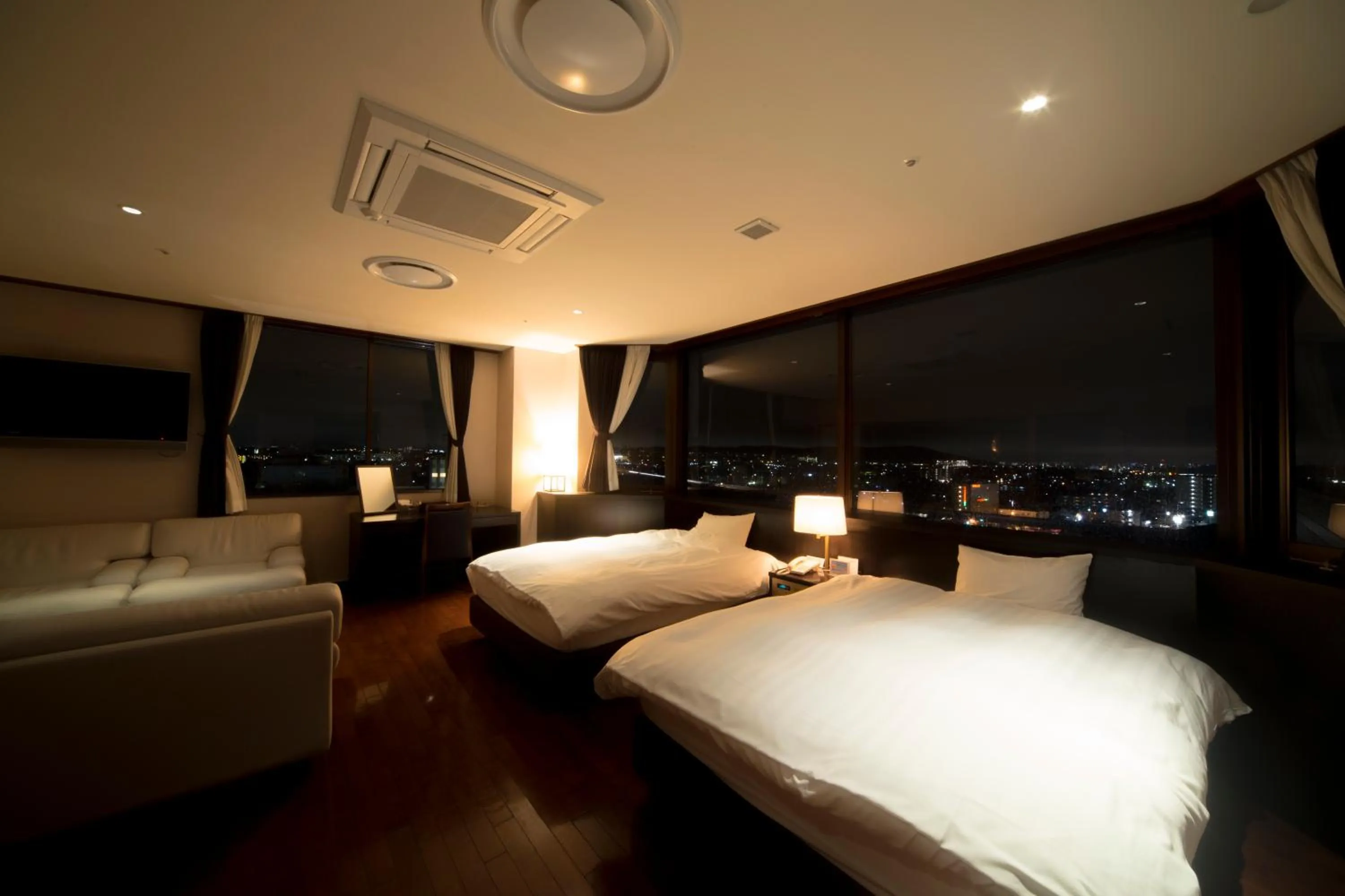 Bed in Kikunan Onsen Yubel Hotel