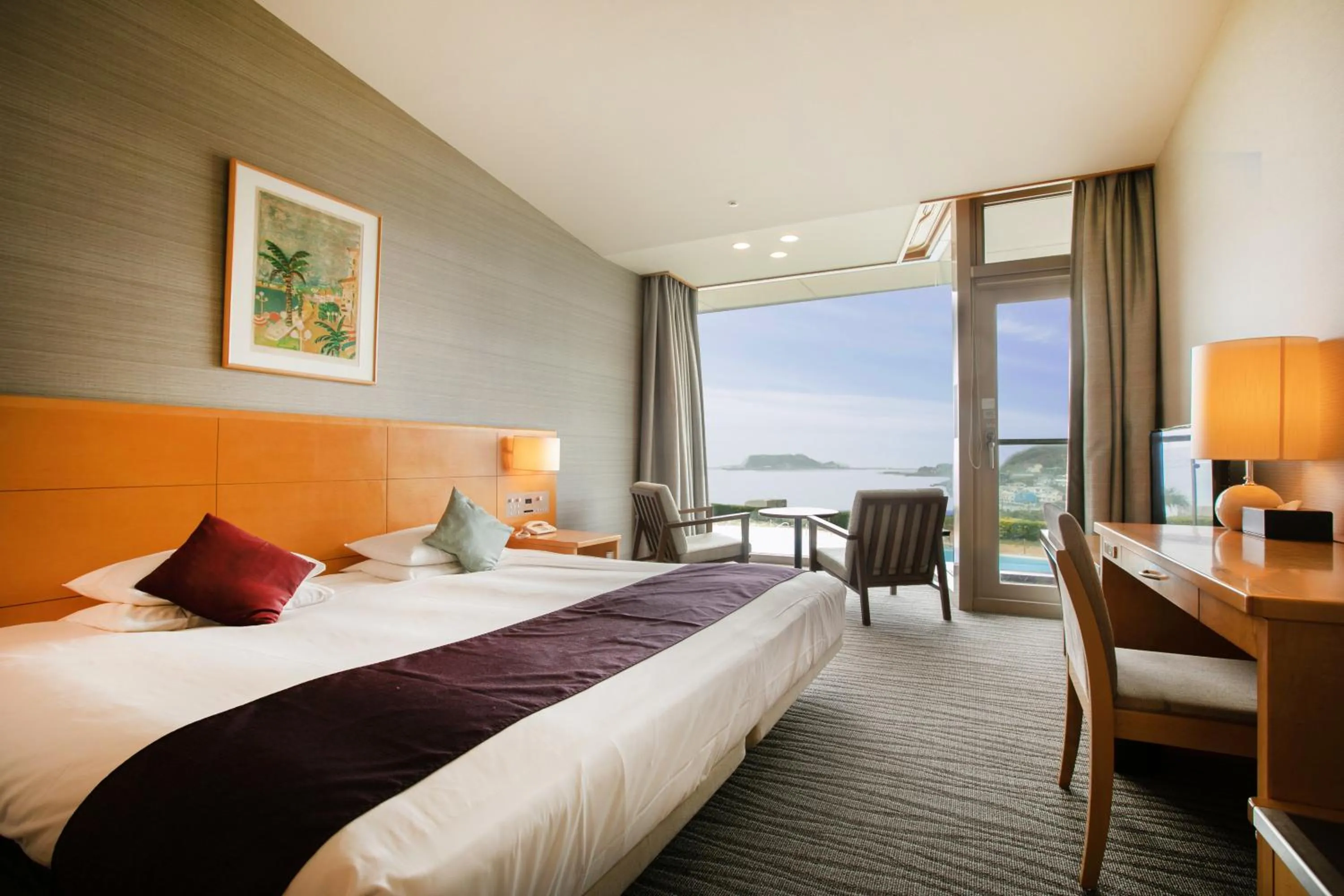 Bed in Kamakura Prince Hotel