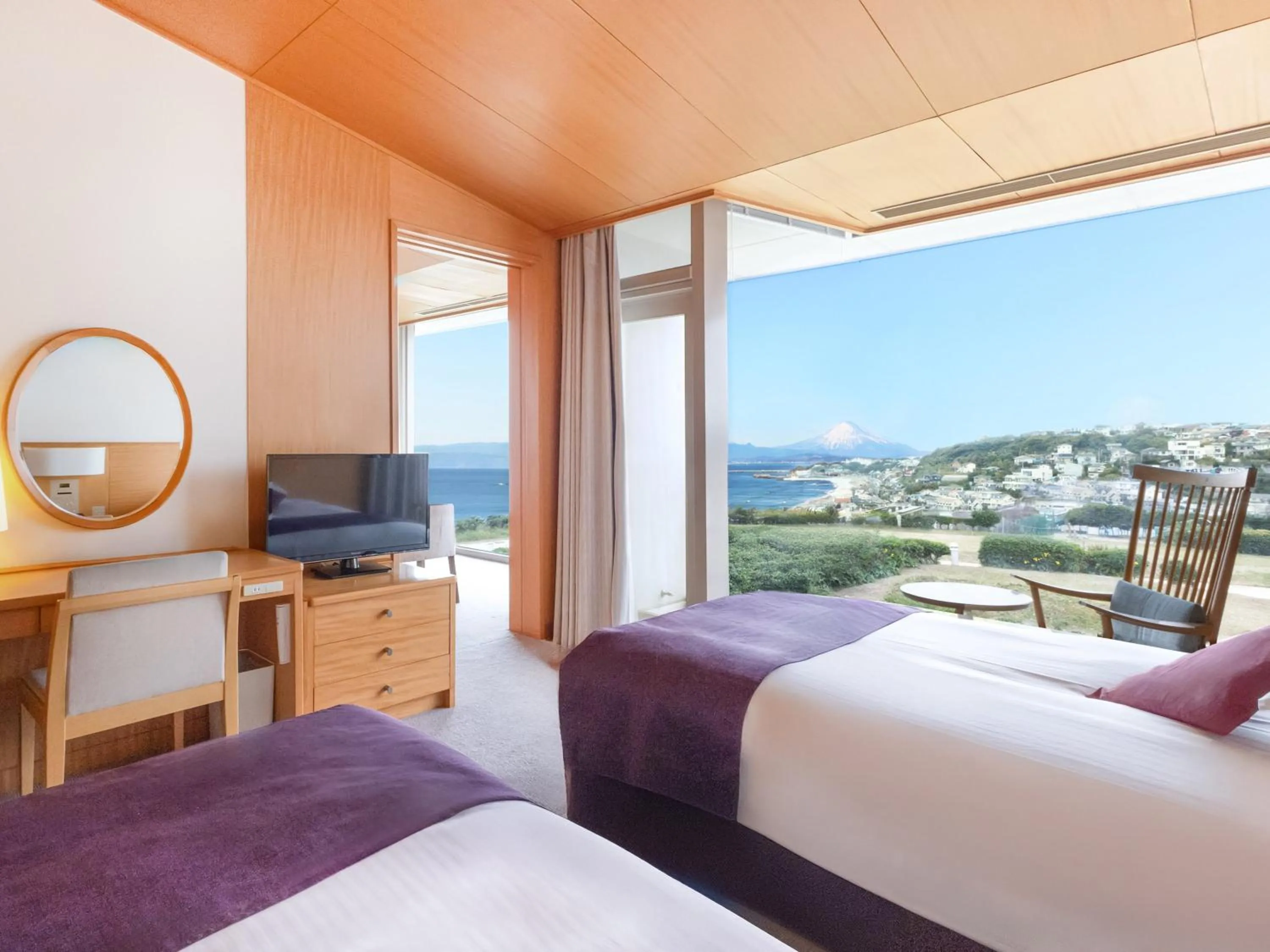 Bedroom, Bed in Kamakura Prince Hotel